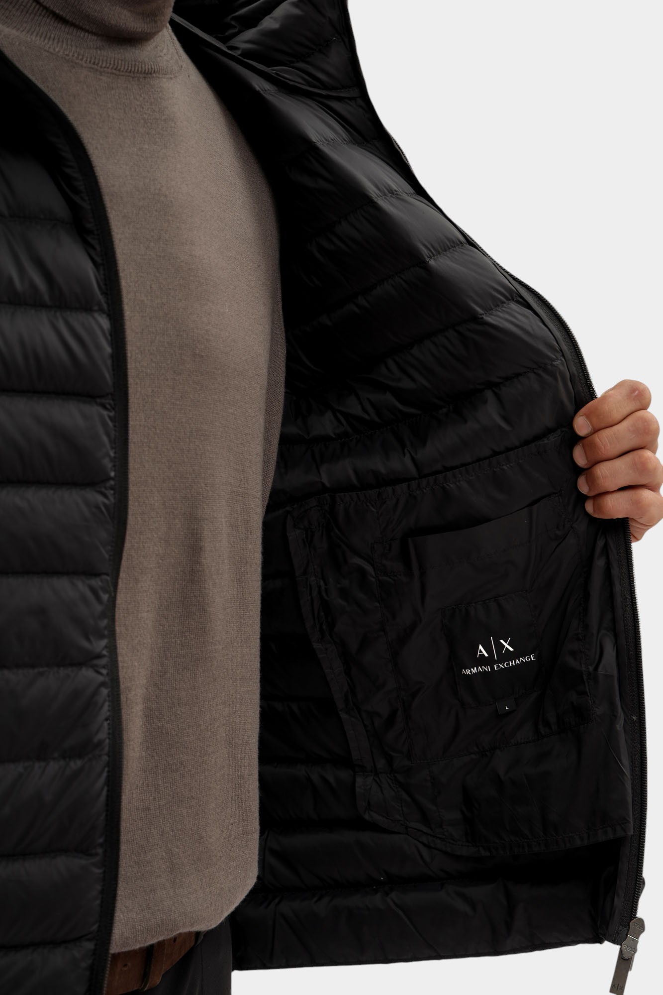 XM001577_AF16927 Куртка Armani Exchange Черный