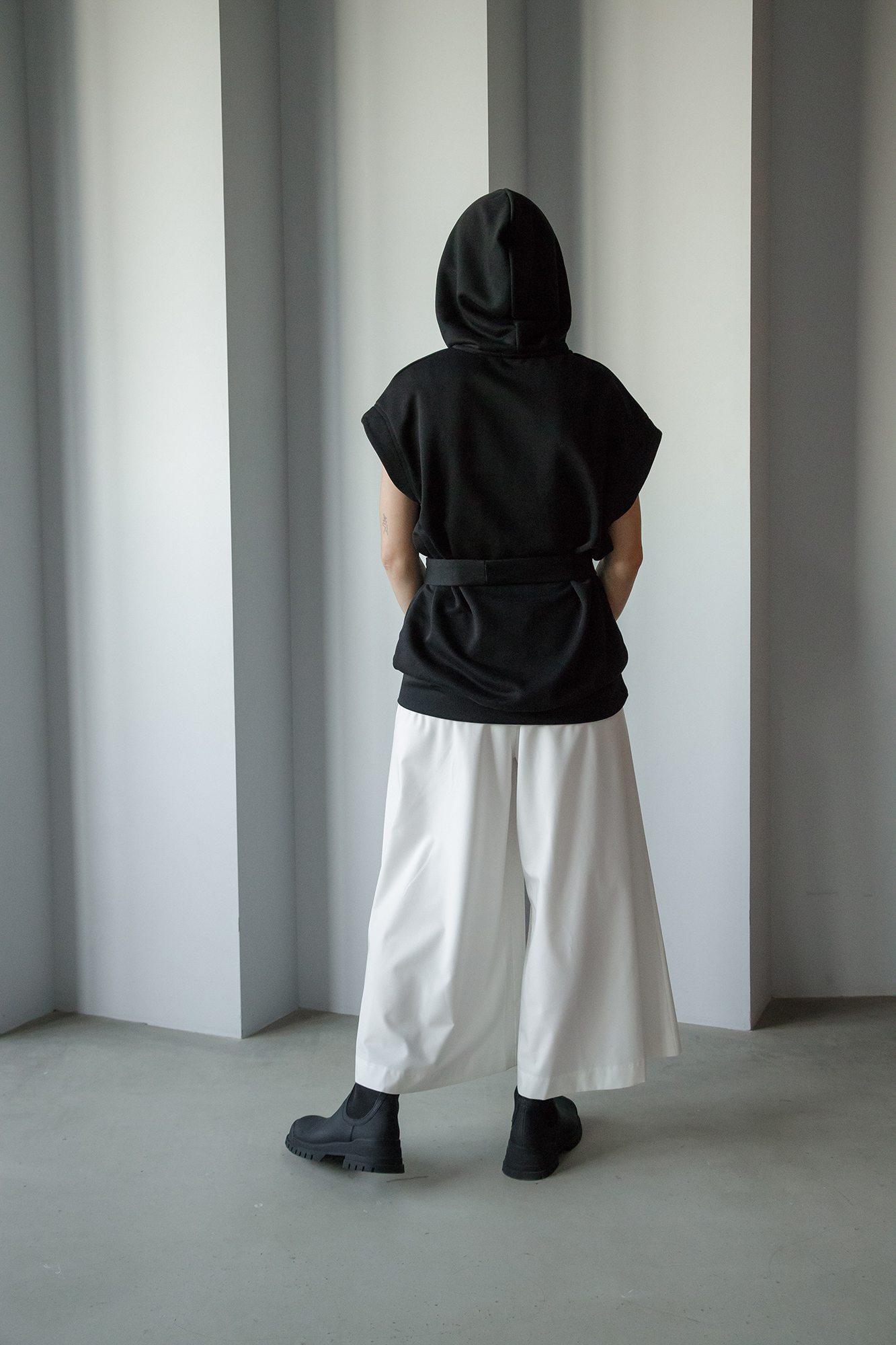 W-212-20-3282 худи the hills 