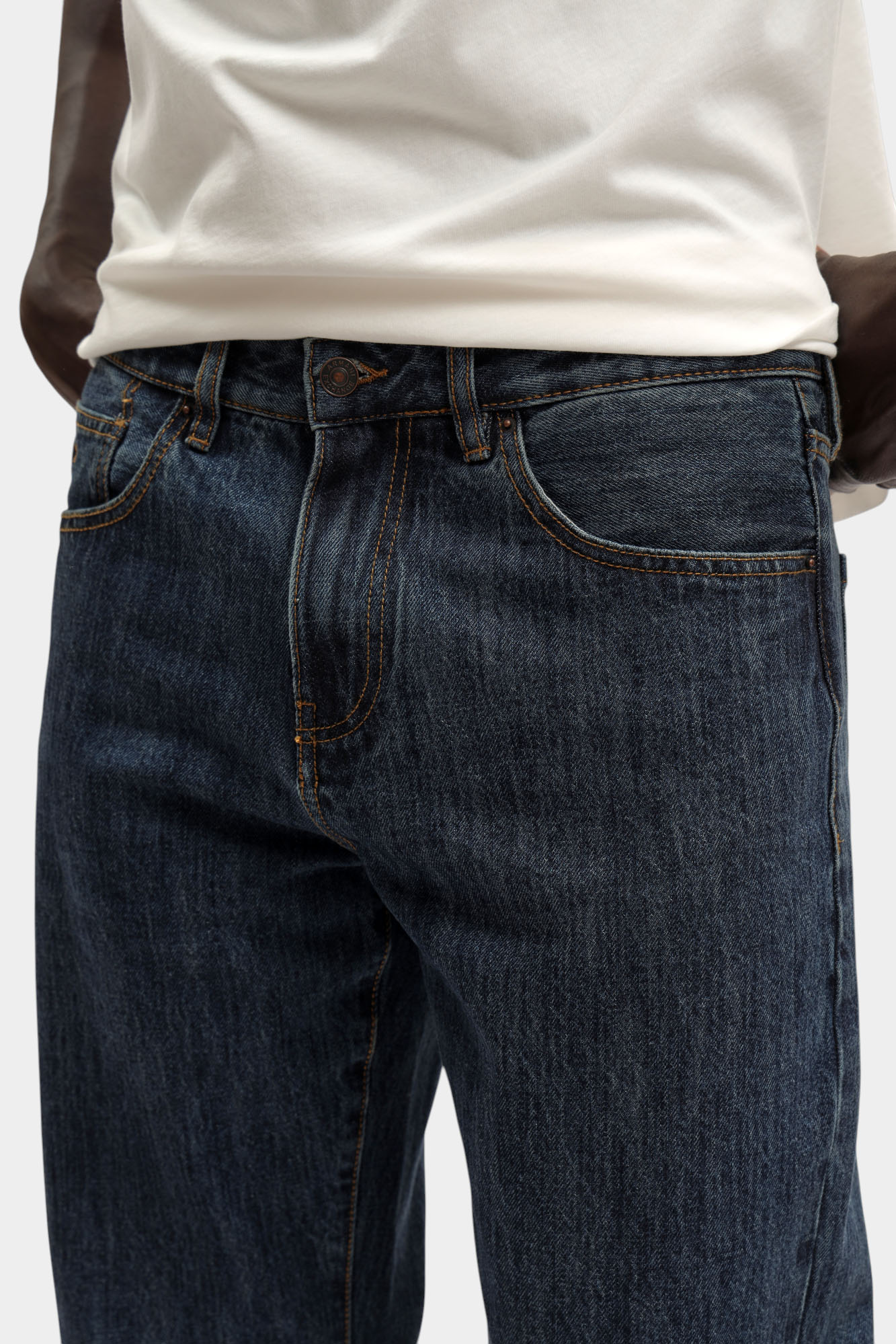 XM000049_AF16986 Джинсы Armani Exchange Голубой