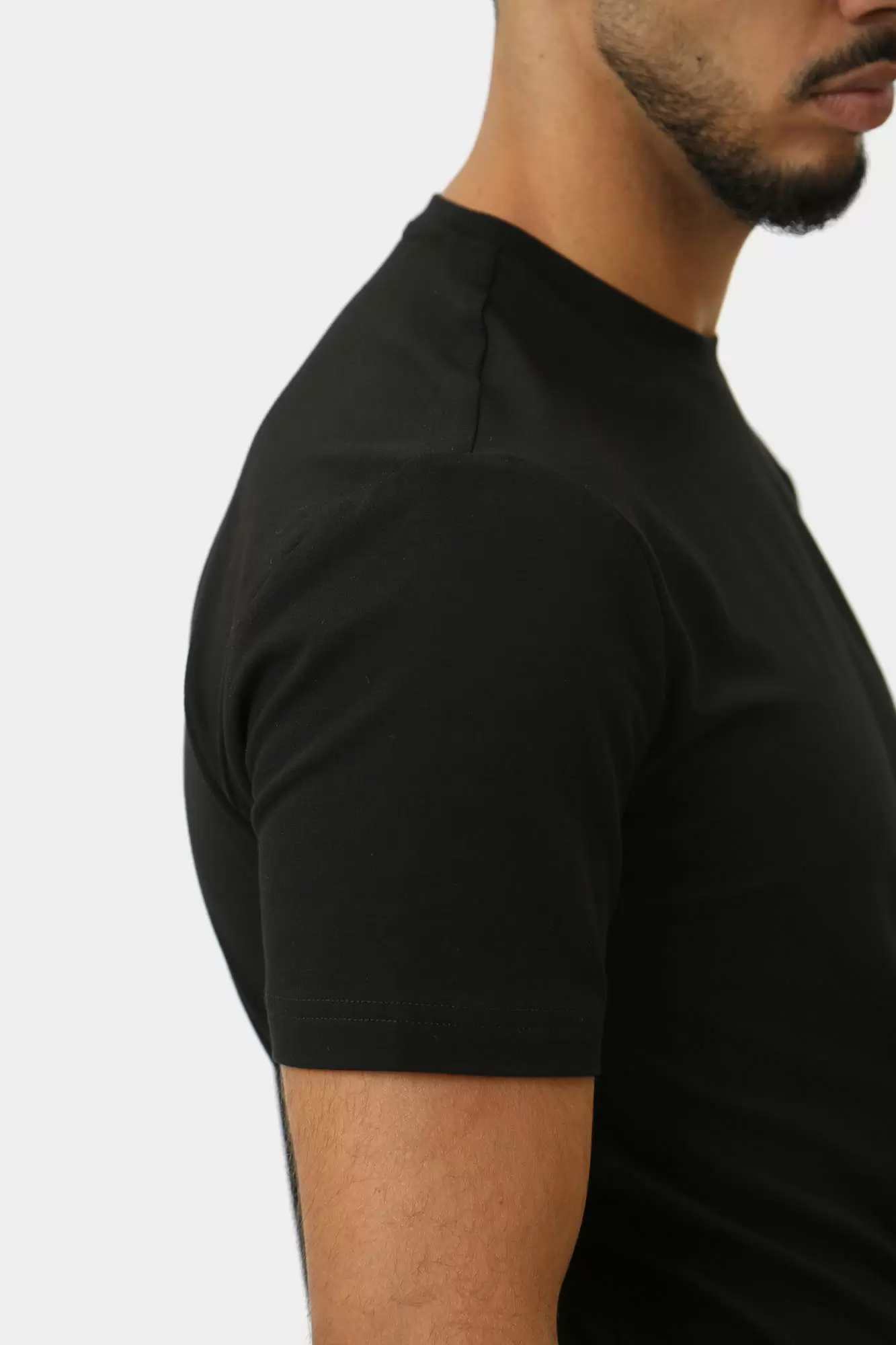 8NPT26_PJVQZ Футболка EA7 Черный