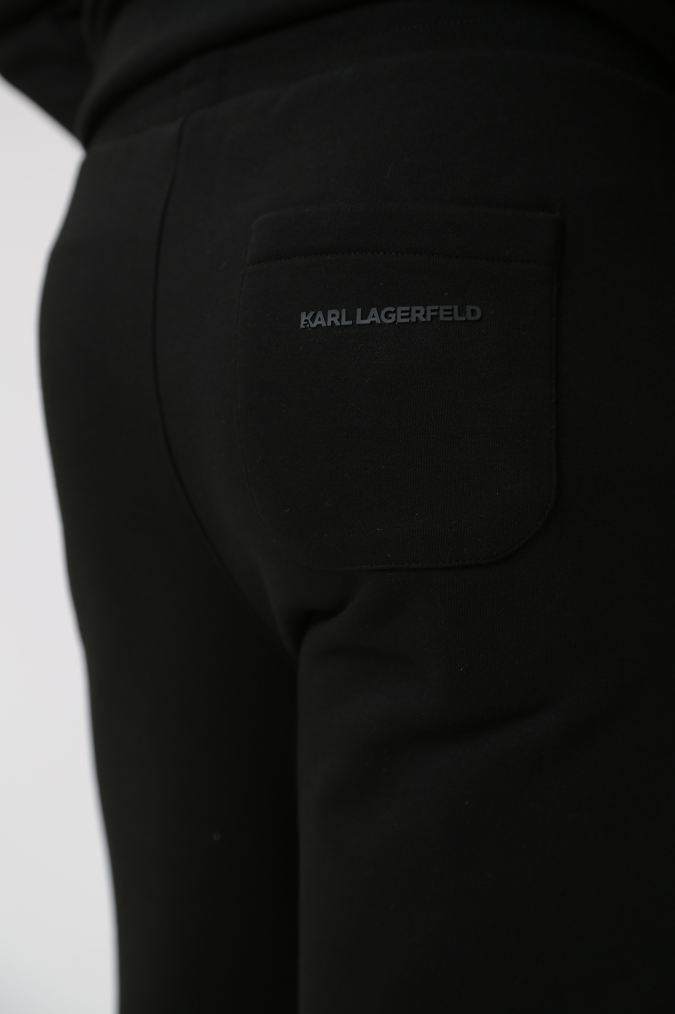 533910_705404 Шорты трикотажные Karl Lagerfeld Черный