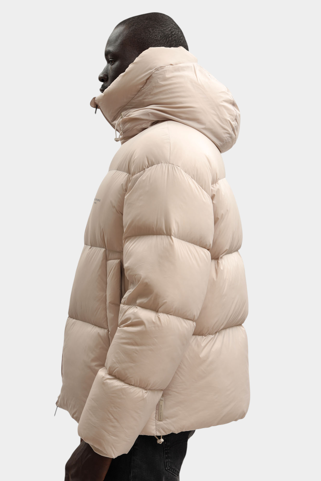 XM001115_AF16589 Куртка пуховая Armani Exchange Бежевый