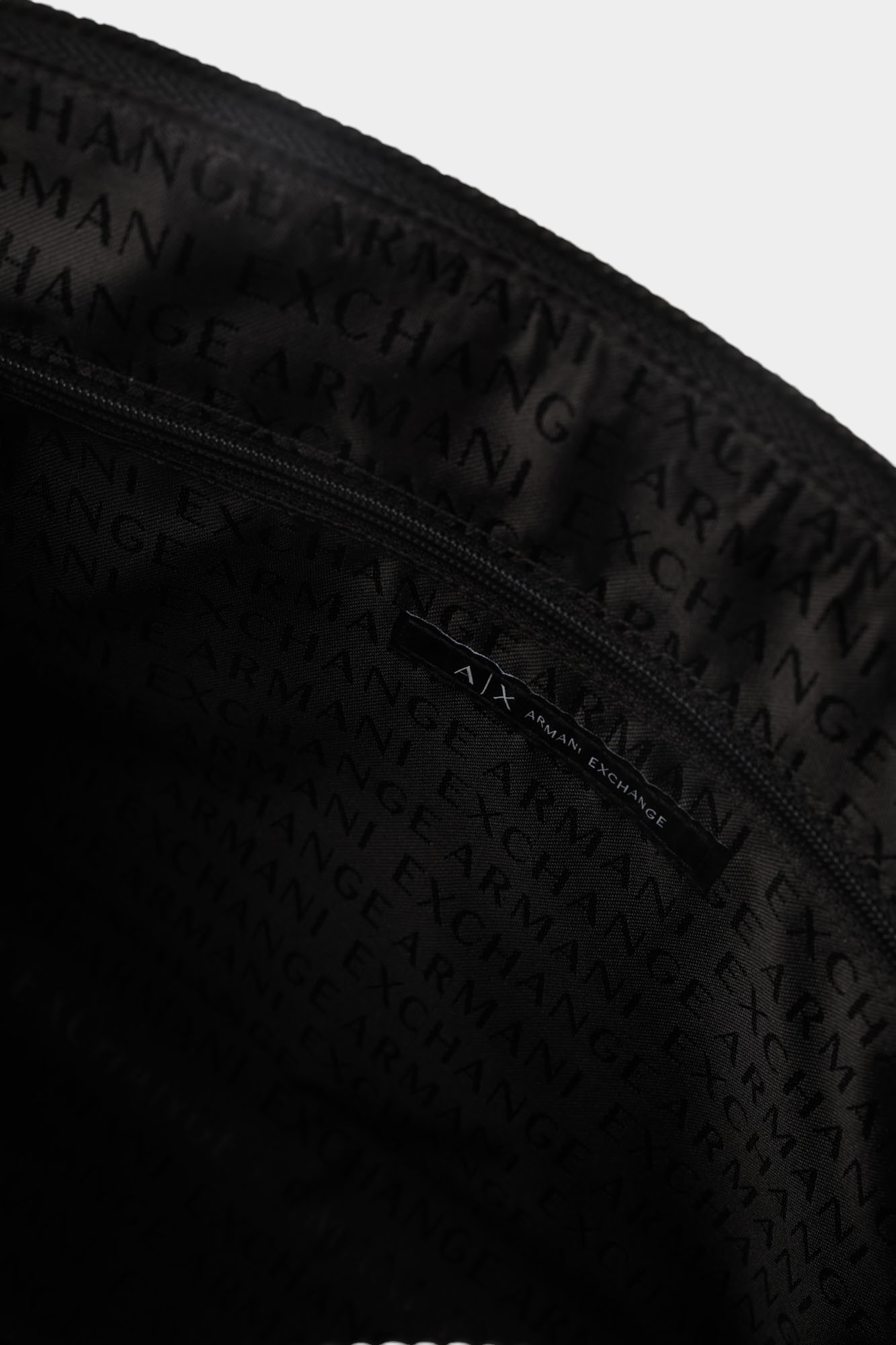 XW000400_AF13680 Сумка Armani Exchange 