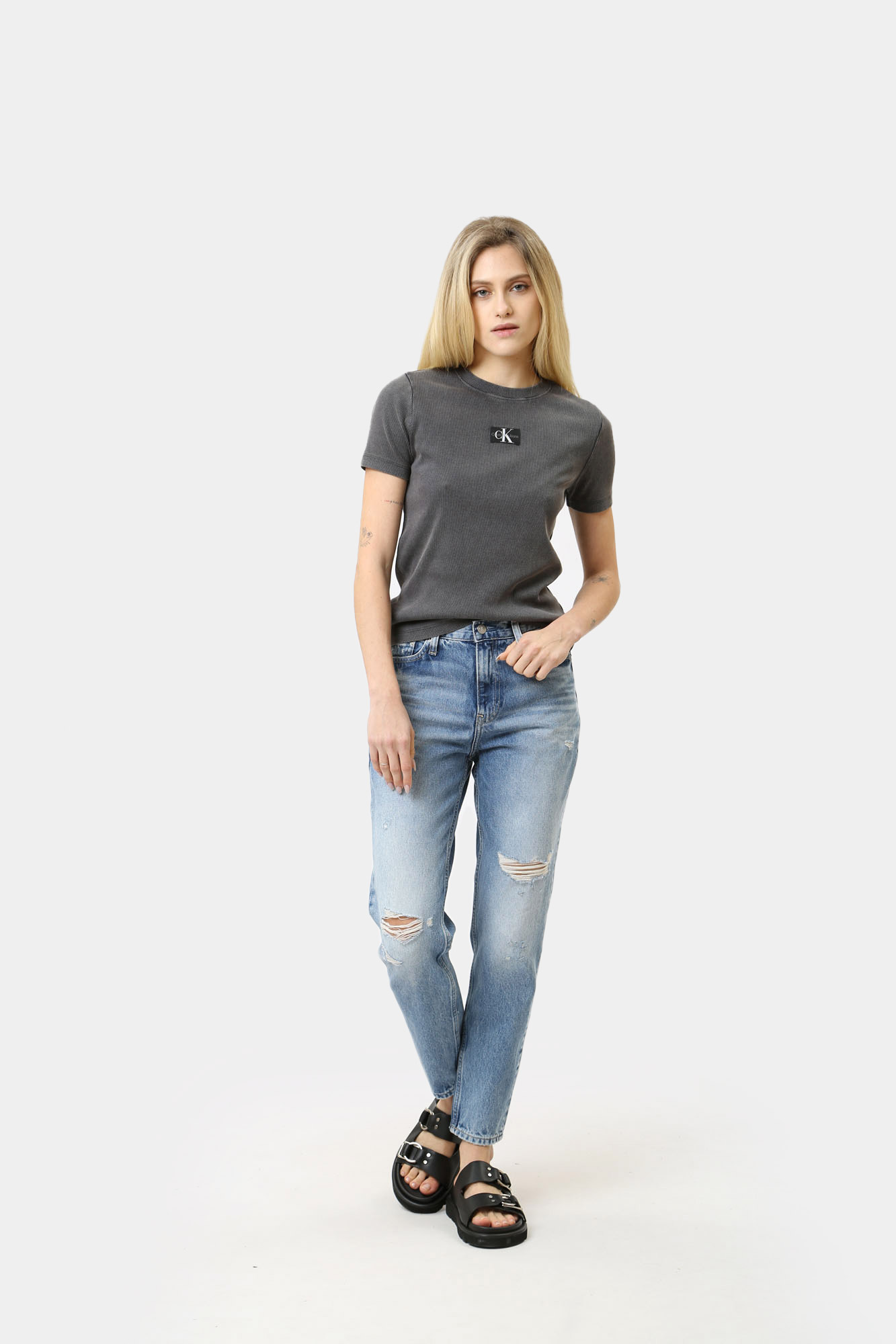 J20J223310 джинсы mom jeans  calvin klein jeans 