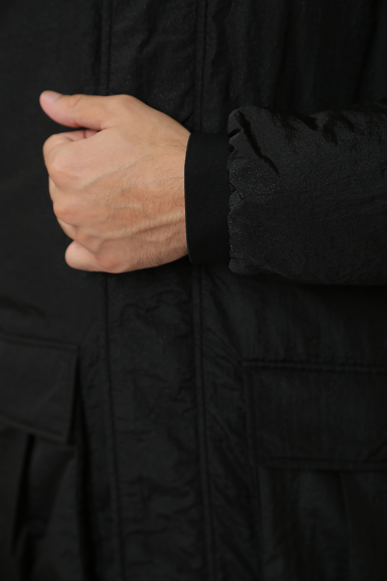 6RPK02_PNEFZ Пальто пуховое EA7 Черный