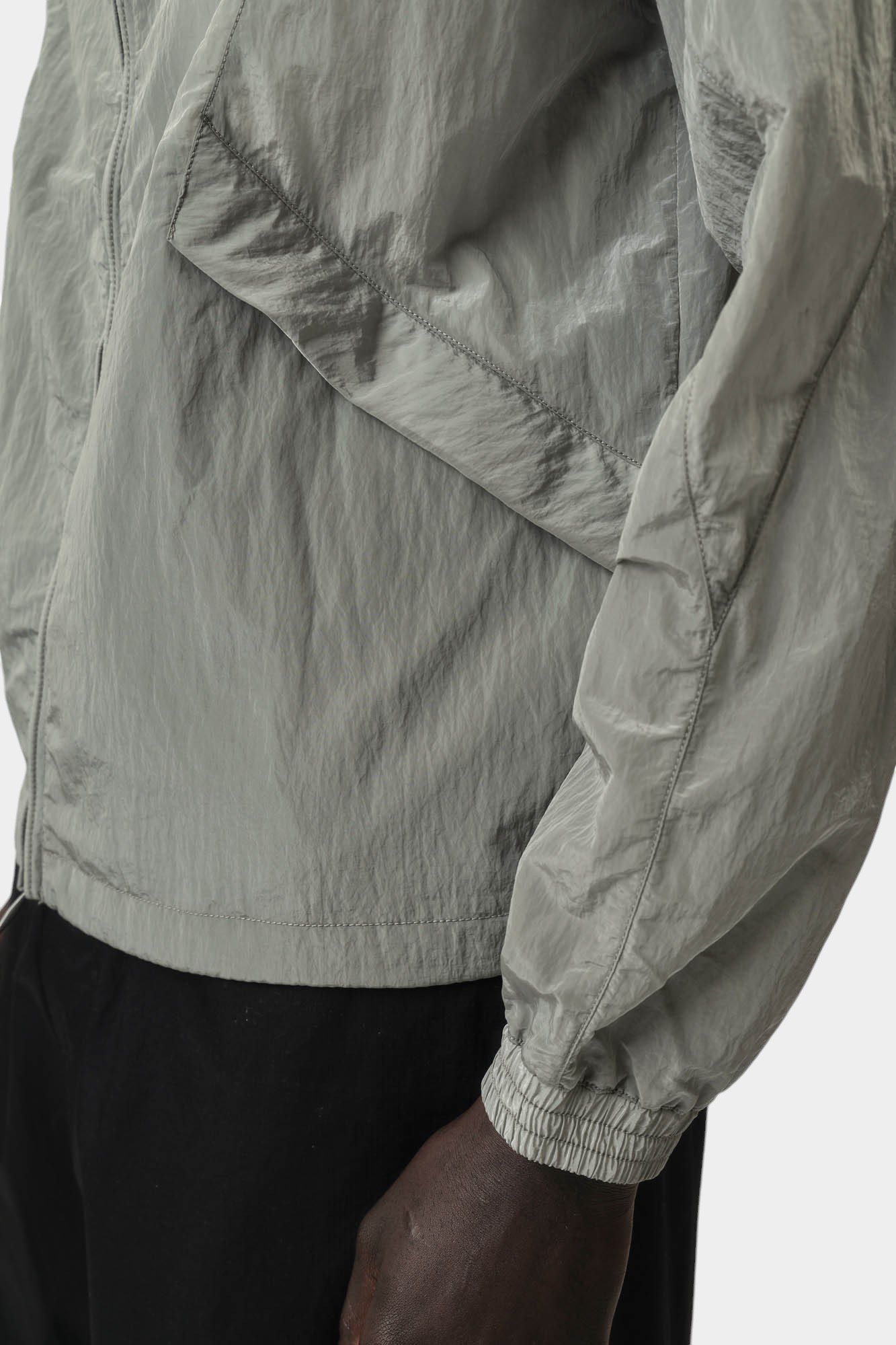 XM000397_AF13174 Куртка Armani Exchange Серый