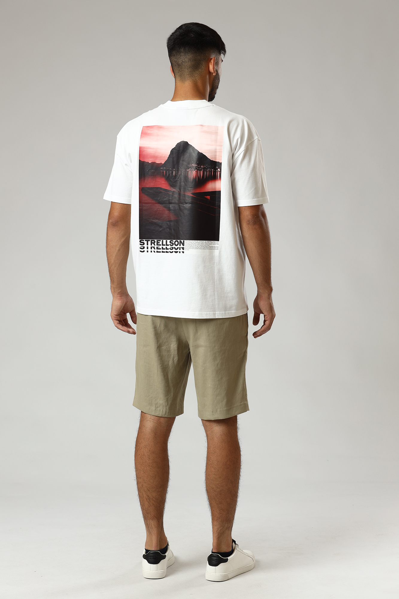 30032097_10013342 Шорты льняные Strellson Бежевый