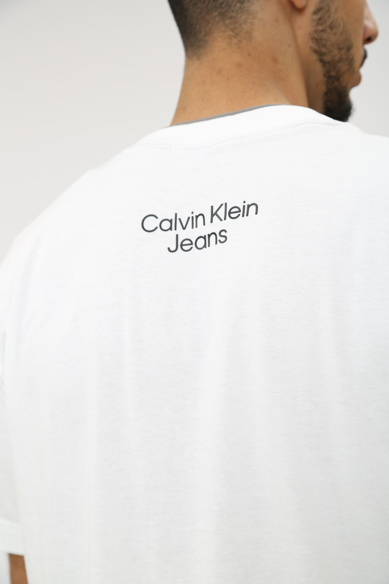 J30J325201 Футболка Calvin Klein Jeans Белый