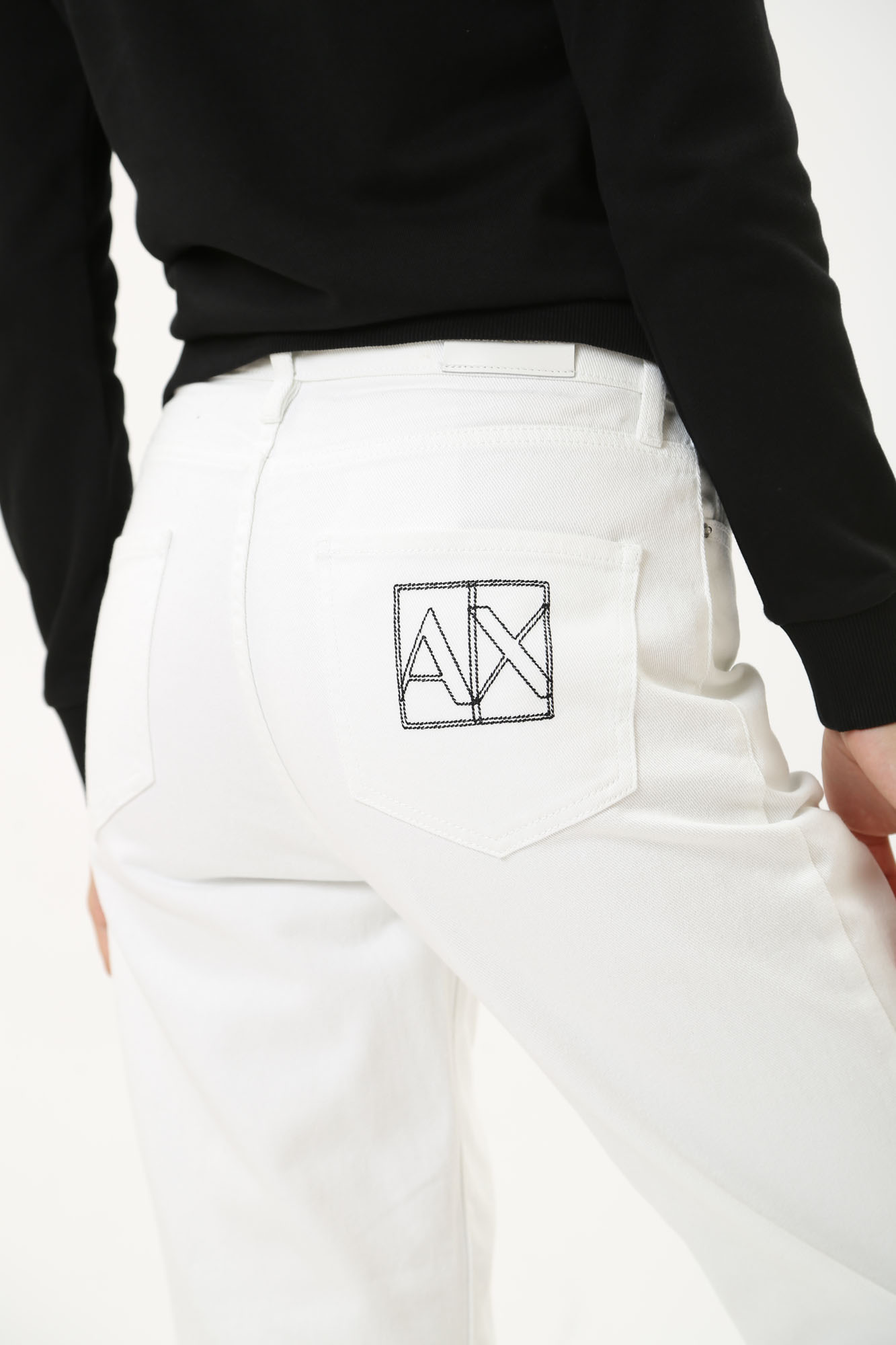 3DYJ16_Y15MZ брюки джинсовые armani exchange 