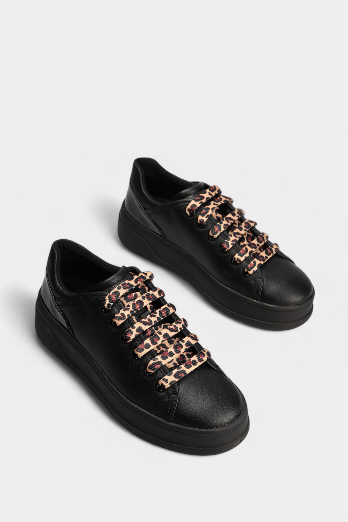 D56WVD05402 Кеды Geox Черный