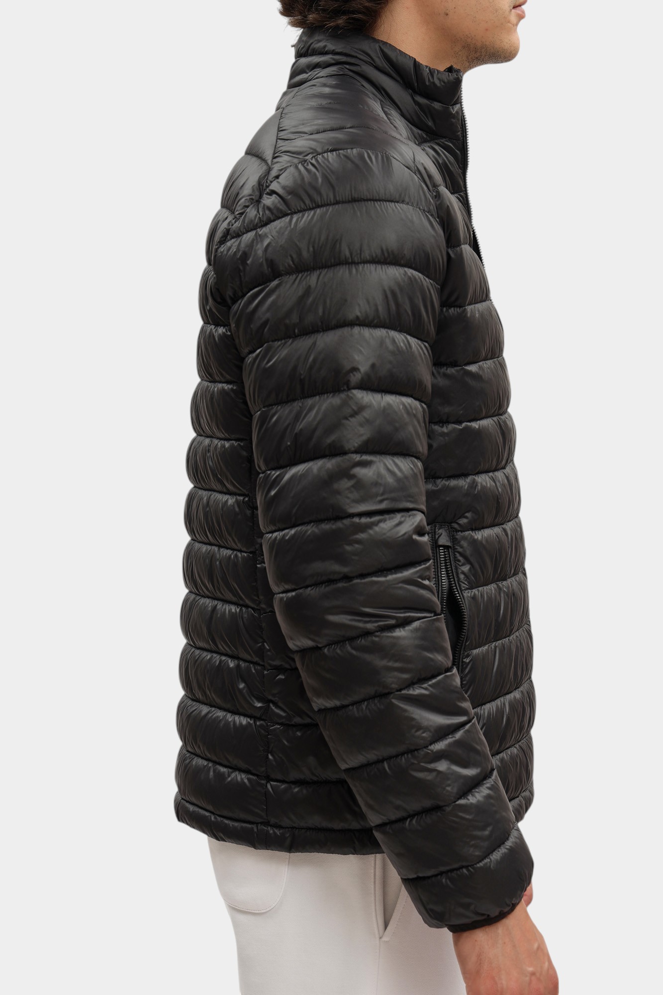 500590_505710 Куртка Karl Lagerfeld Черный