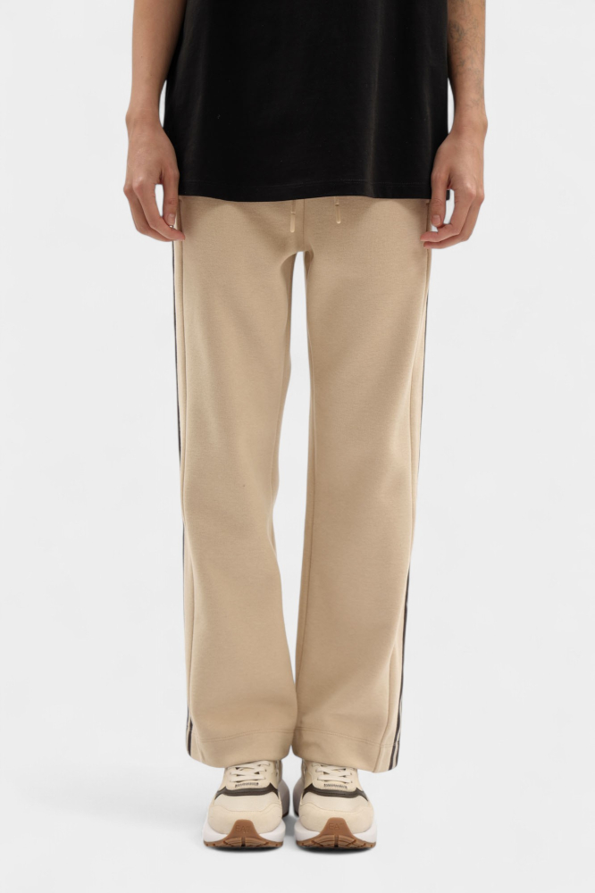 Брюки спортивные EA7