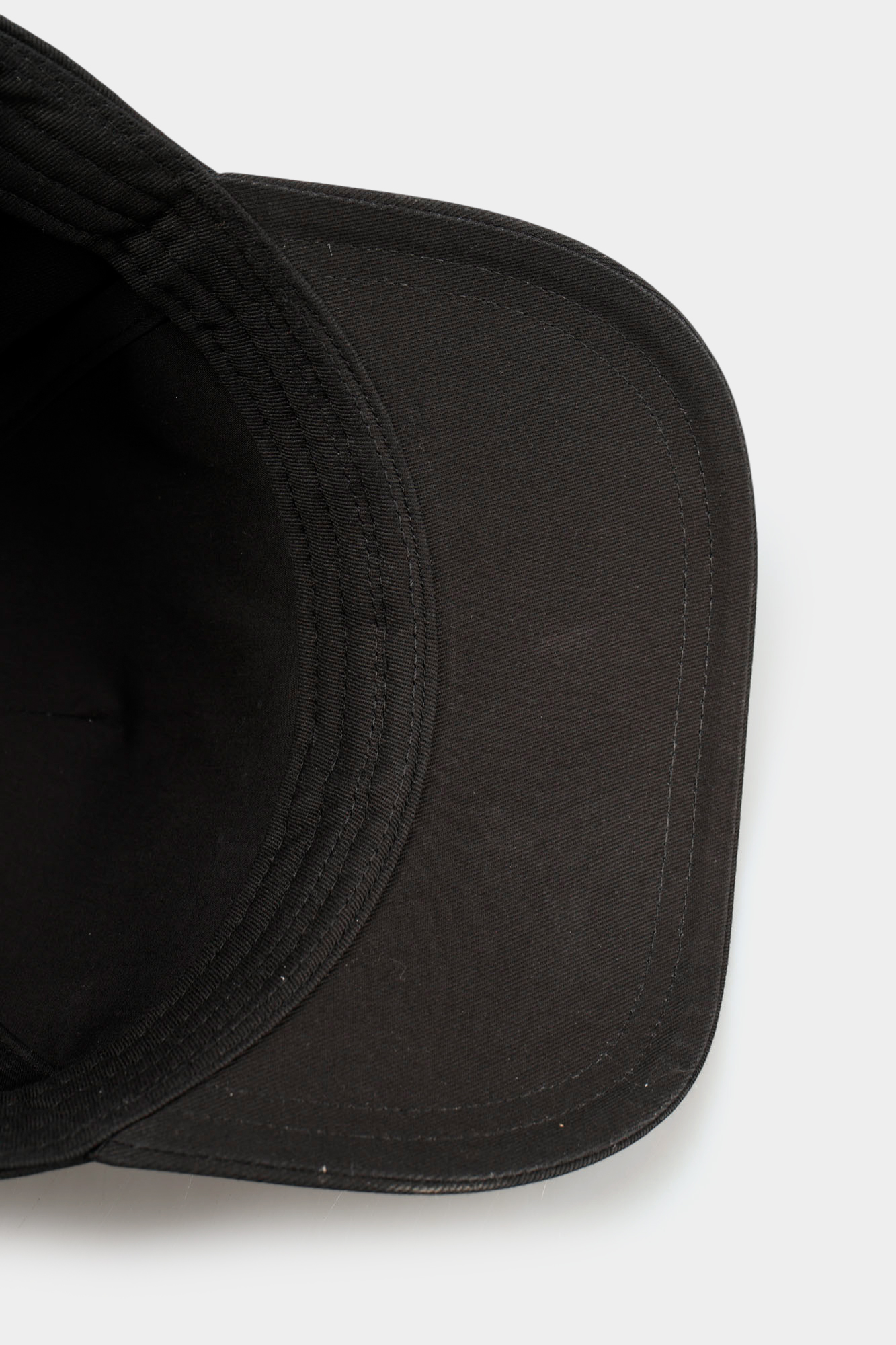 XM002696_AF15502 Кепка Armani Exchange Белый