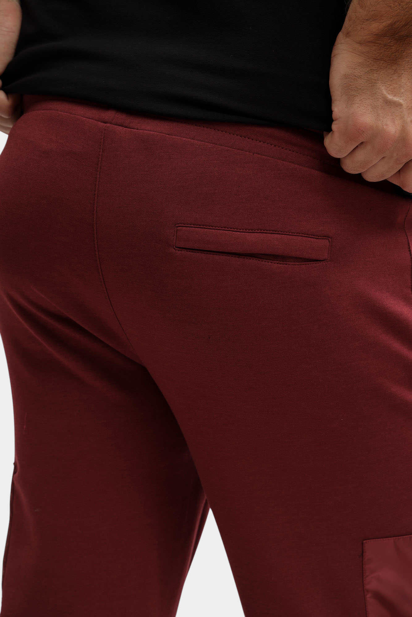 554902_705025 Брюки спортивные Karl Lagerfeld Красный