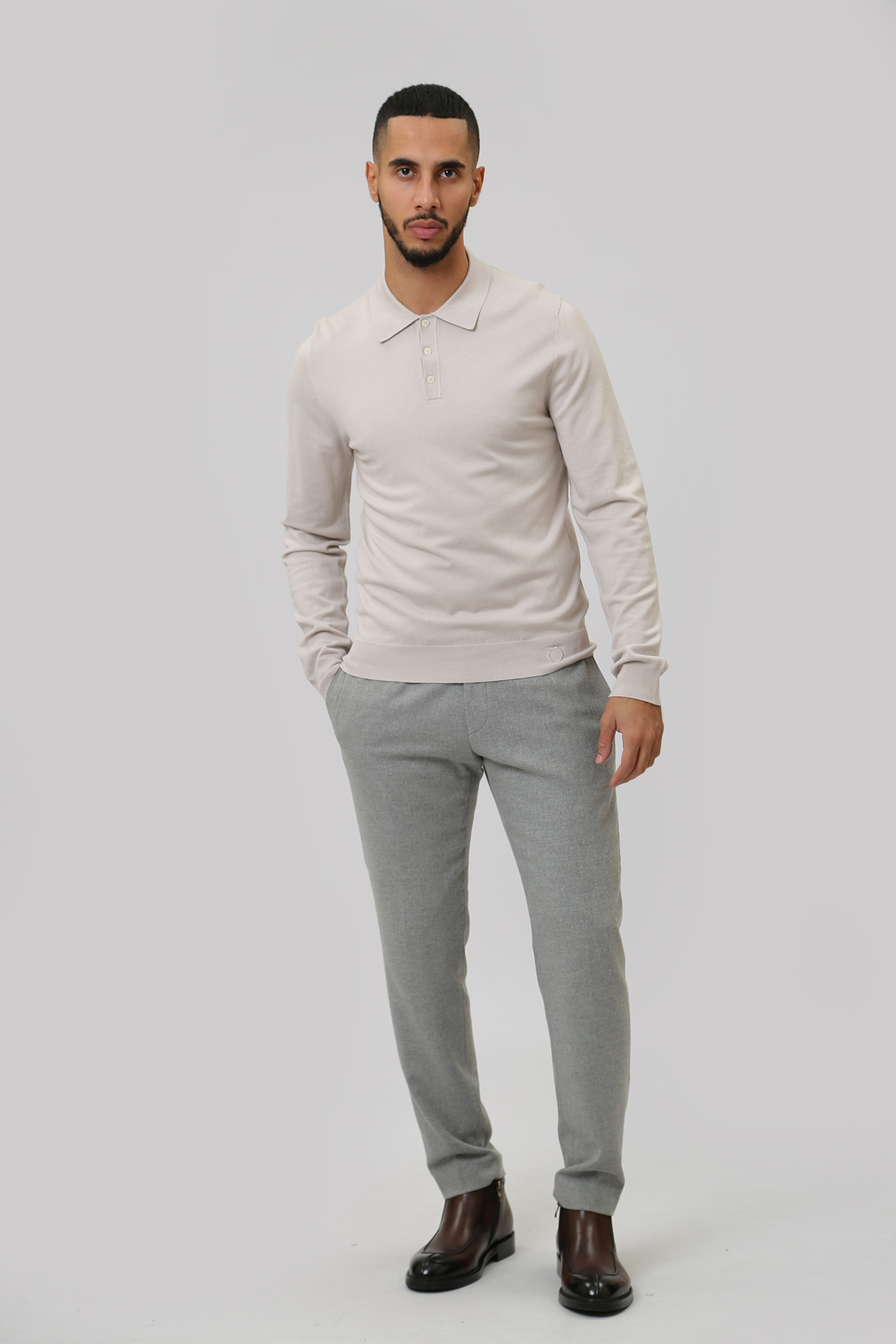 52M00748-0F000542 Джемпер Trussardi Серый