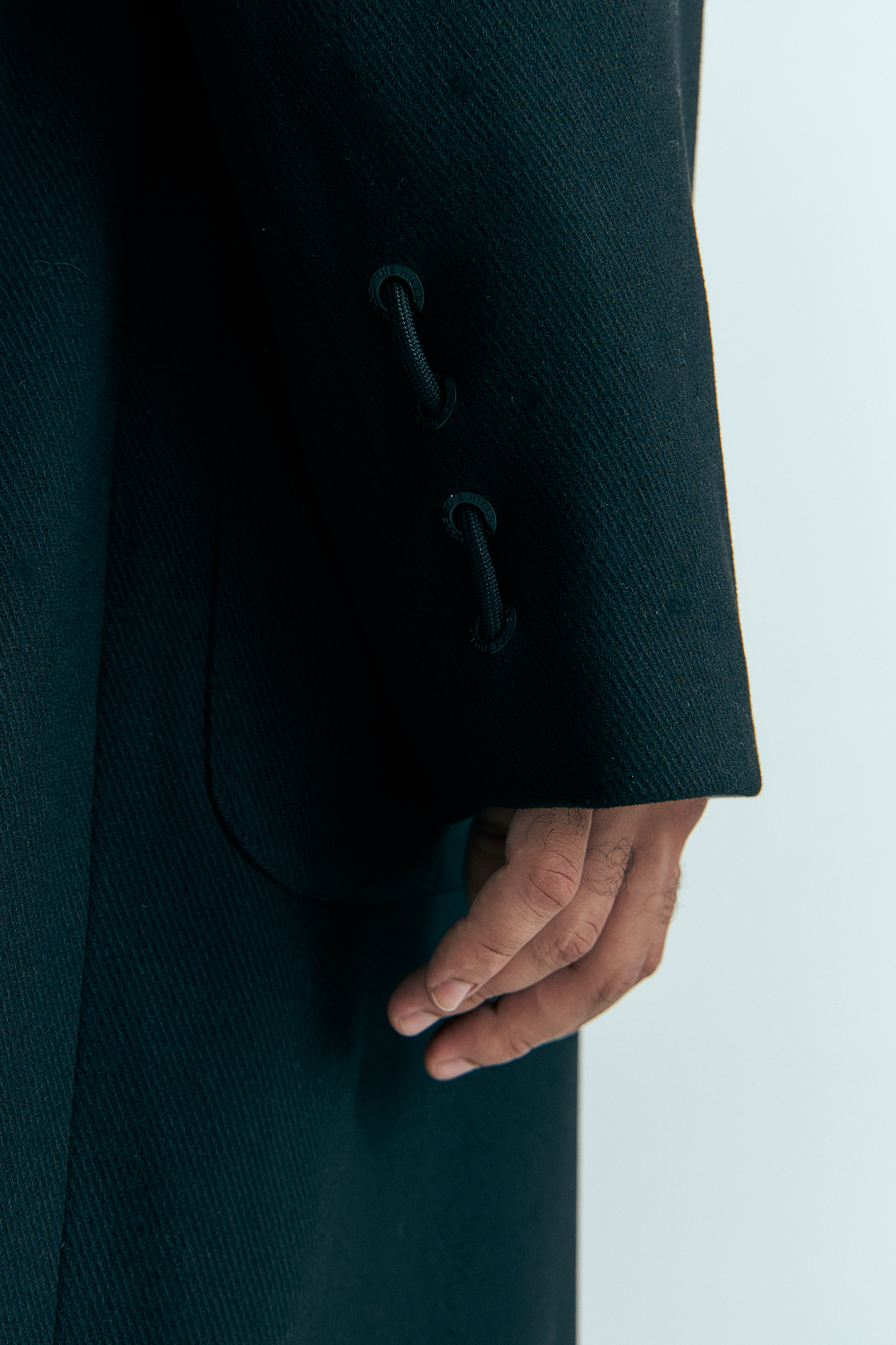 U-232-TH-56-0130 Пальто The Hills Черный