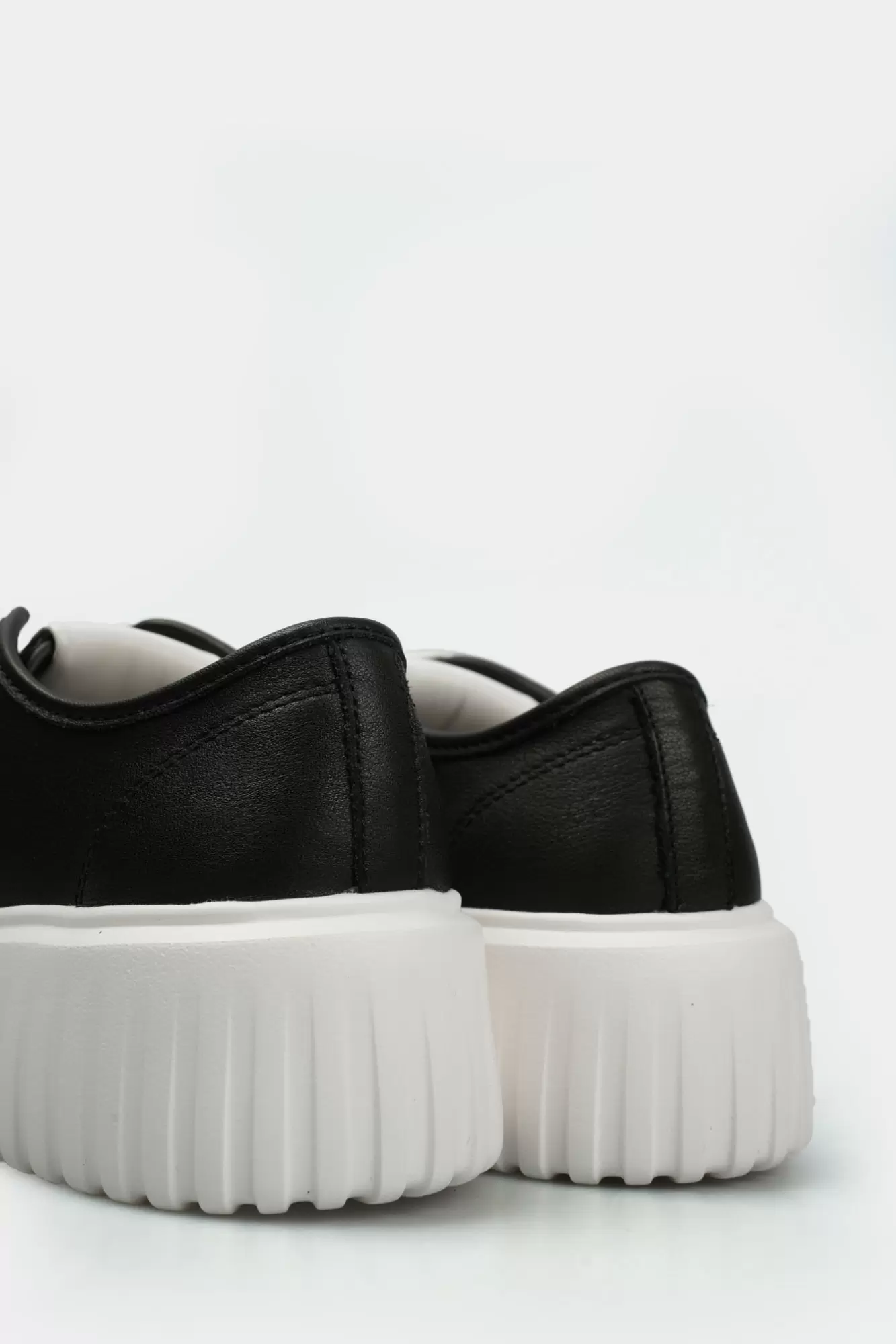 W1517-JY2428 Кеды Marc Cony Черный