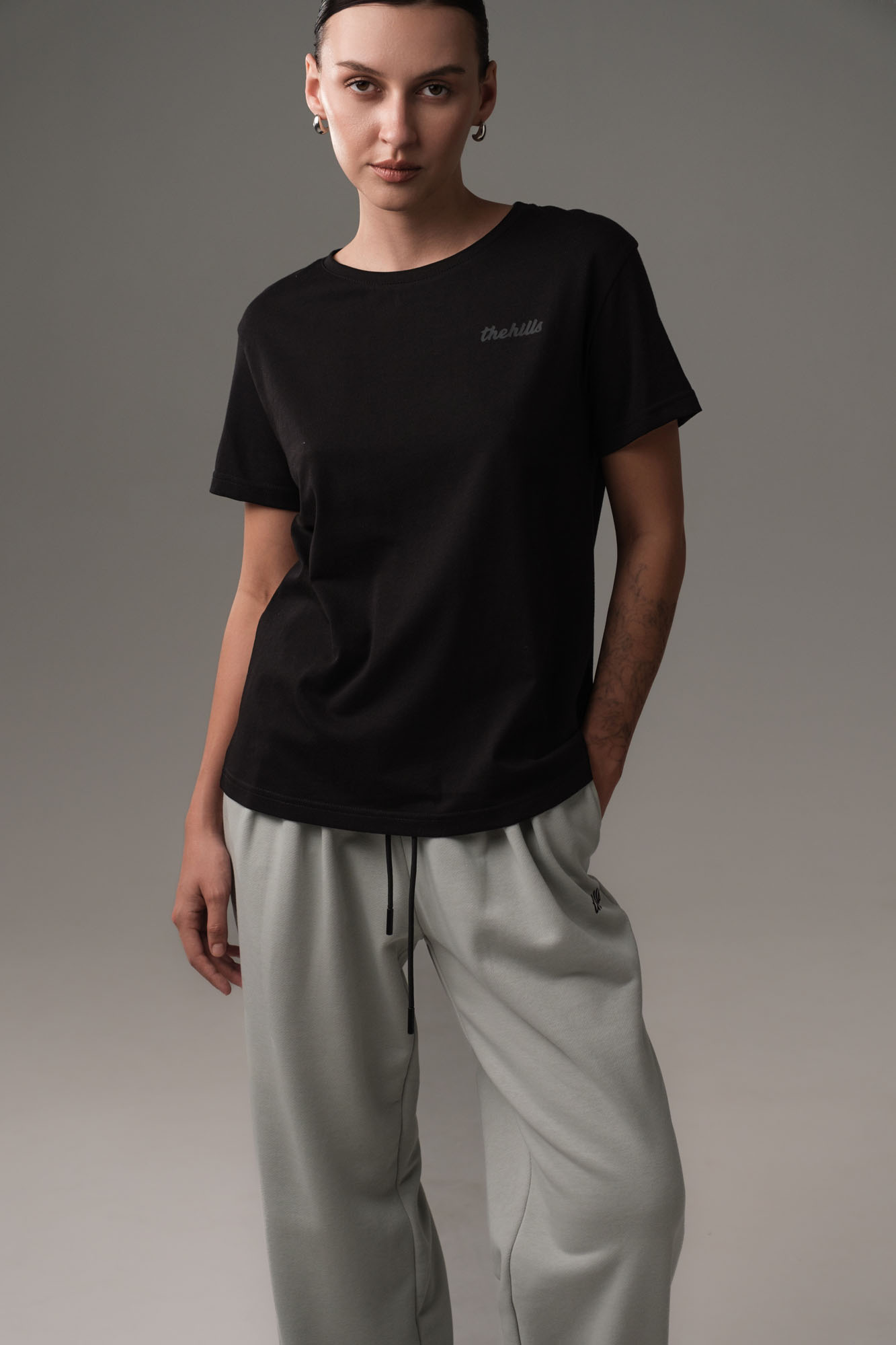 W-251-P-22-0054 футболка the hills 