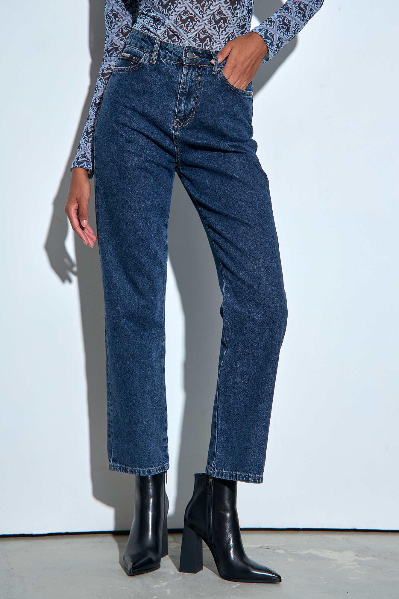 VW-232-33-009 джинсы 90s straight van mich 