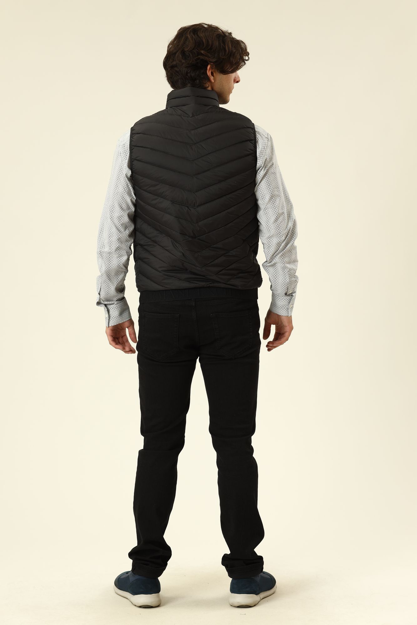 8NZQ52_ZNW3Z Жилет пуховый Armani Exchange Черный