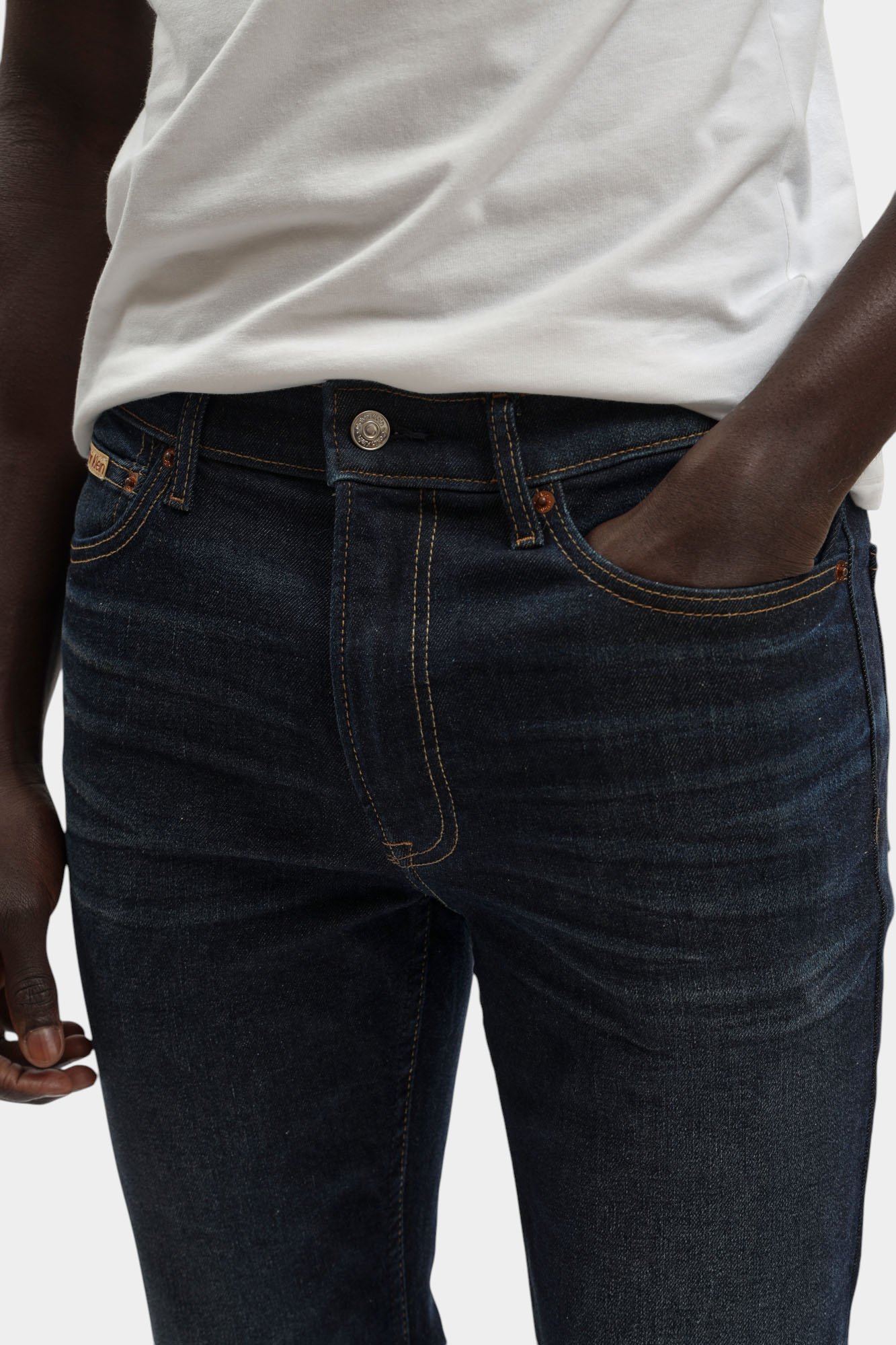 LV04RD718G Джинсы Calvin Klein Jeans Черный