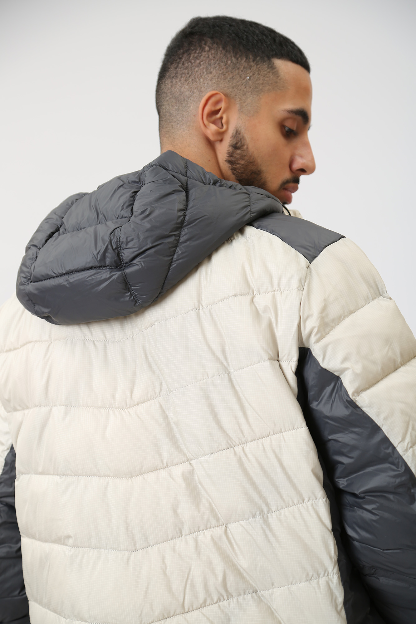 1957341 Куртка Columbia Бежевый