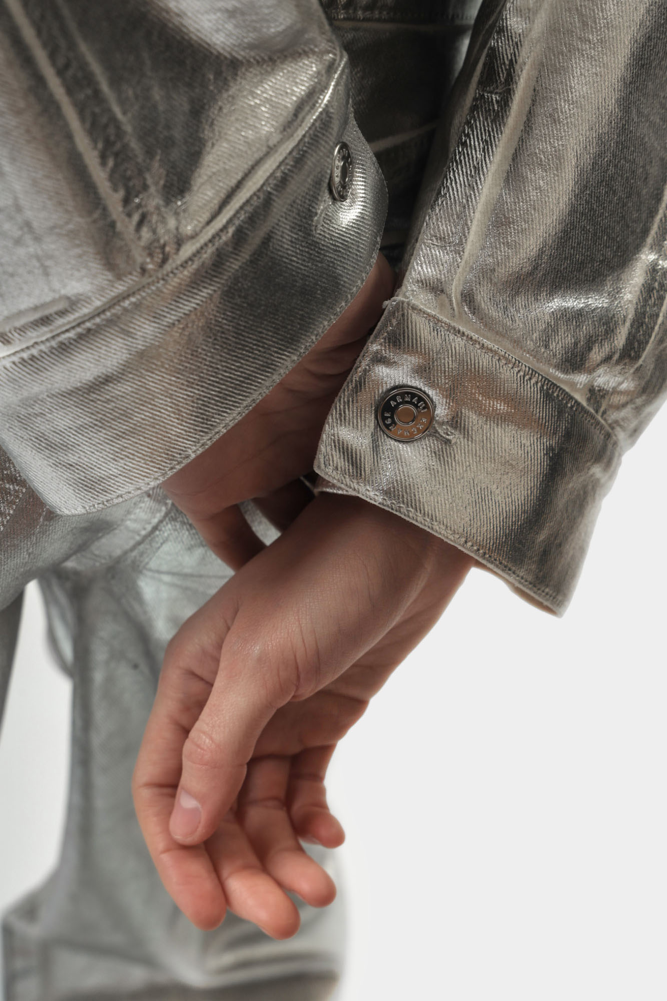 XW000098_AF10836 куртка джинсовая armani exchange 