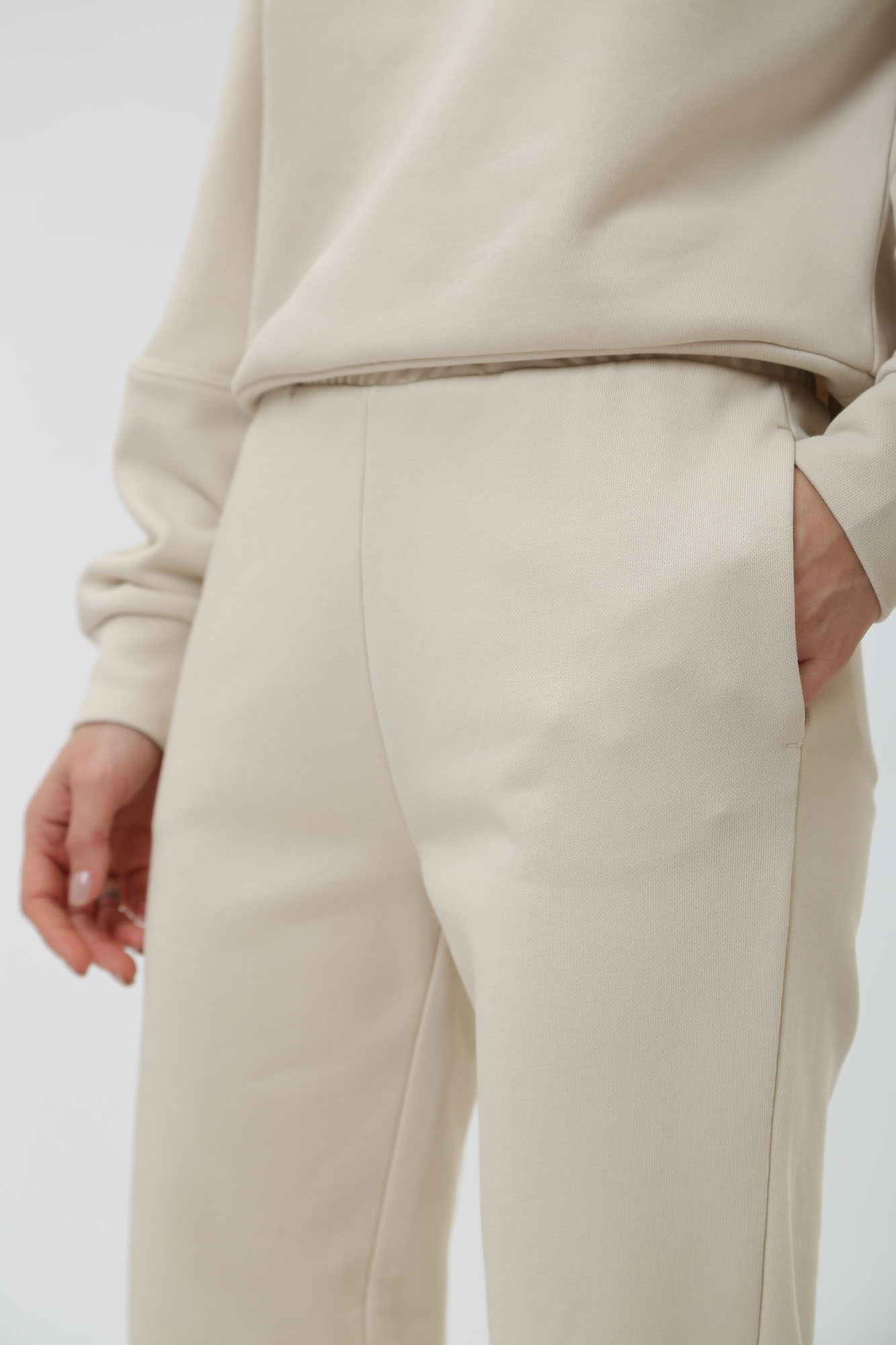 3DYP76_YJFFZ брюки спортивные armani exchange