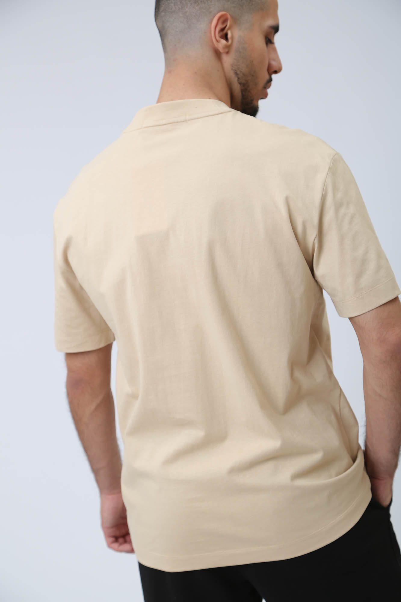 J30J325029 Футболка Calvin Klein Jeans Бежевый