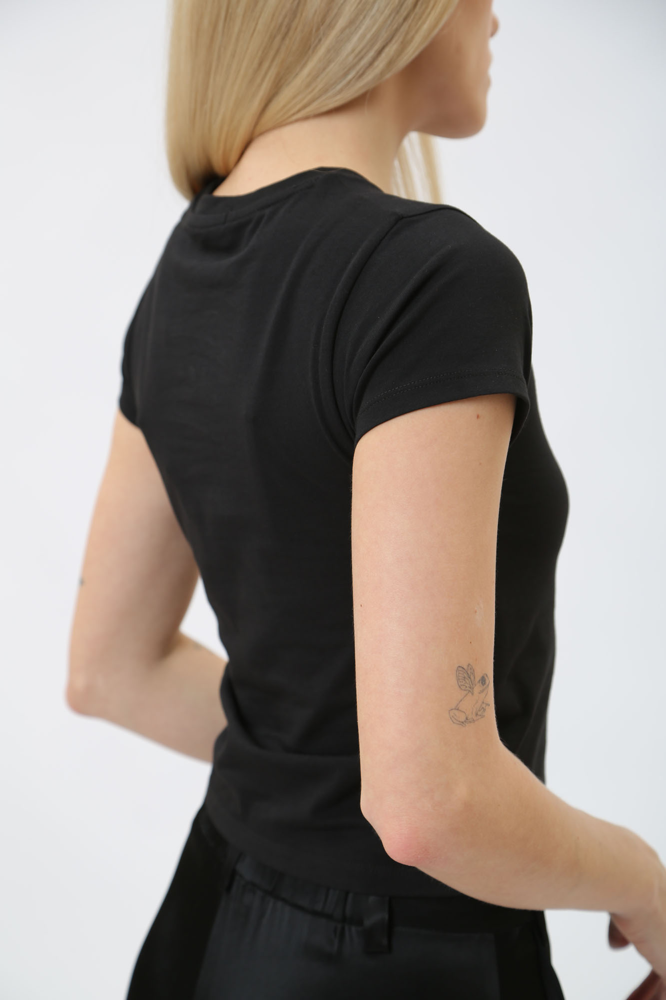 J20J223167 футболка calvin klein jeans 