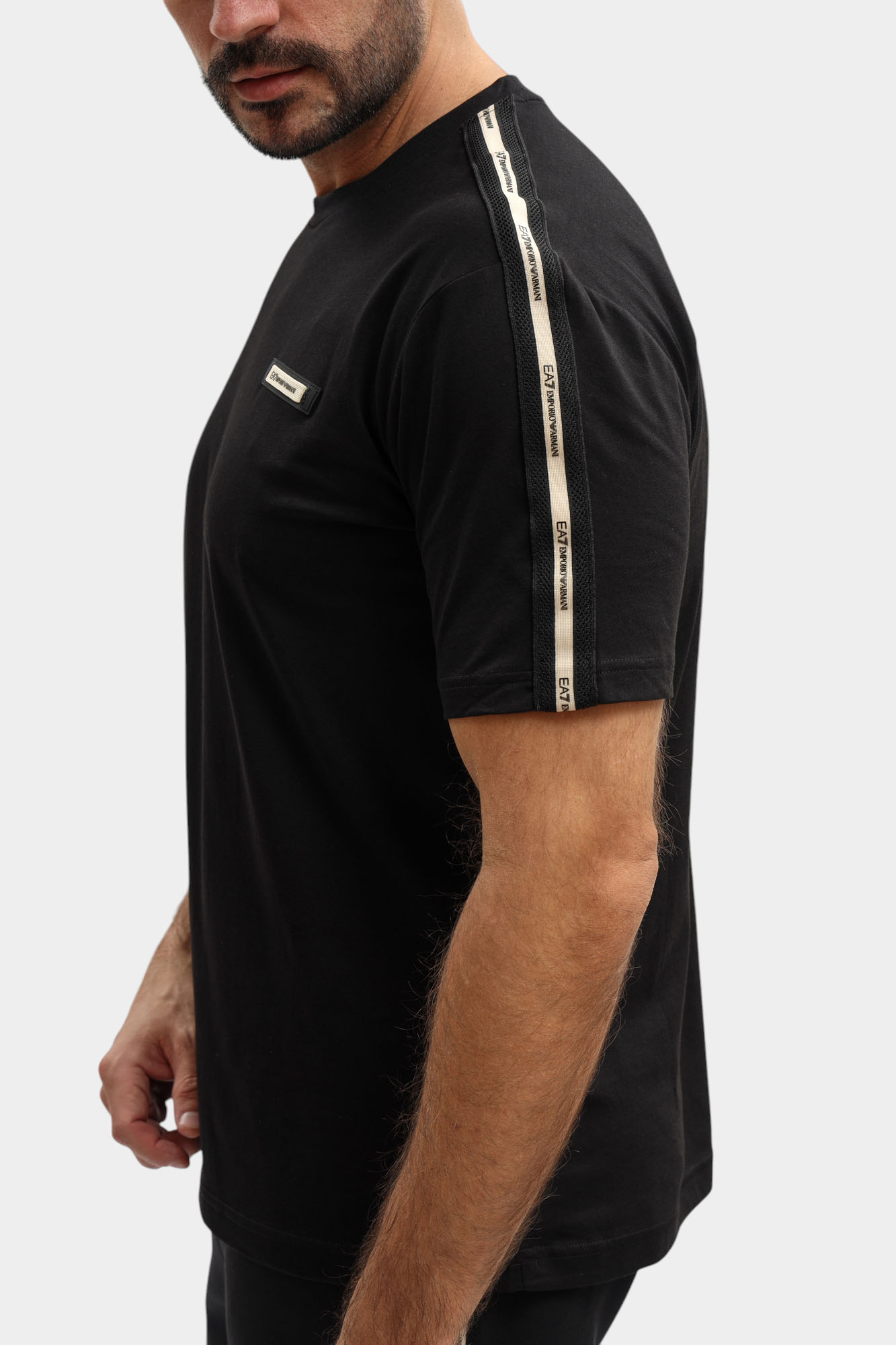 7M001476_AF10375 Футболка EA7 Черный