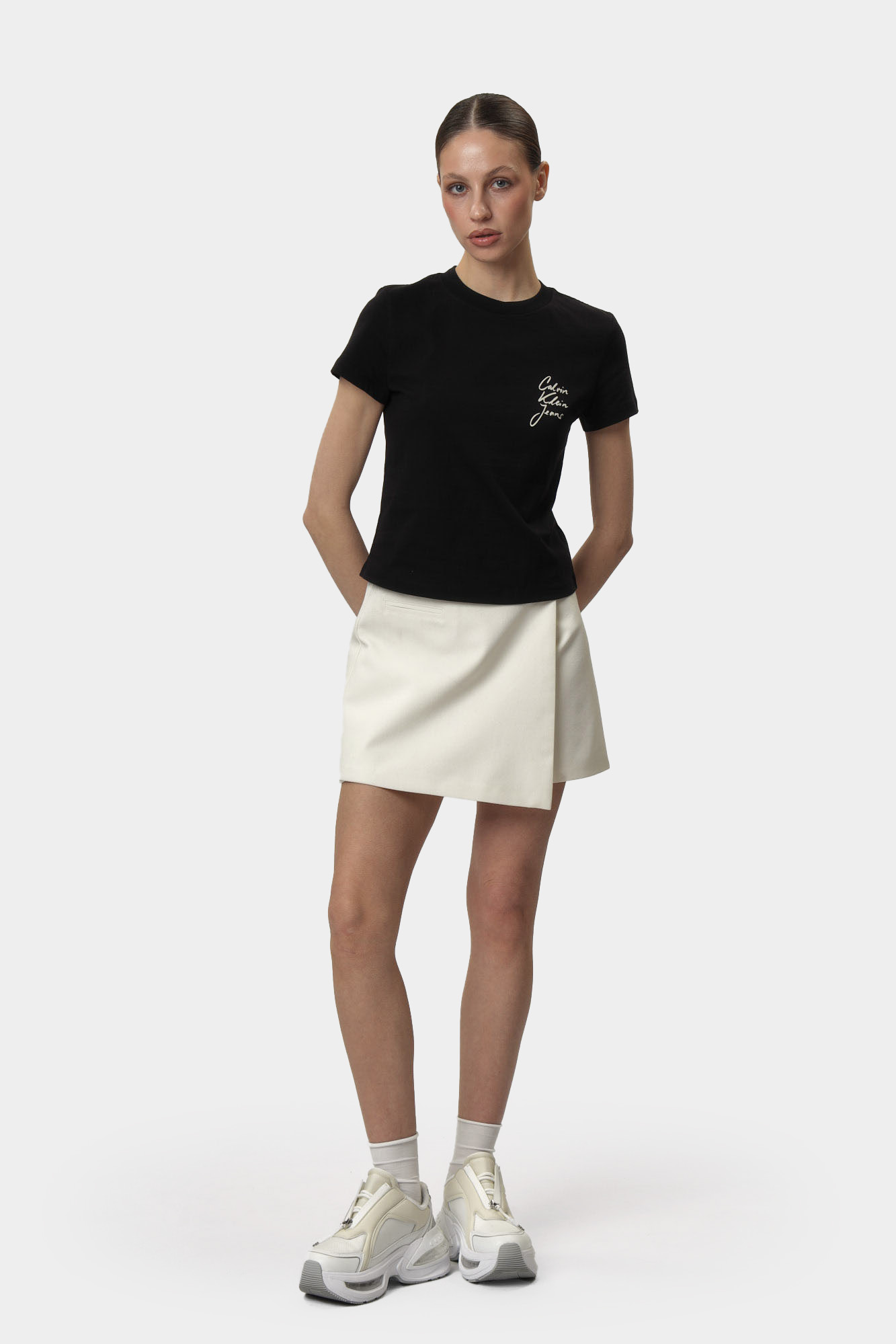 J20J224984 футболка calvin klein jeans 