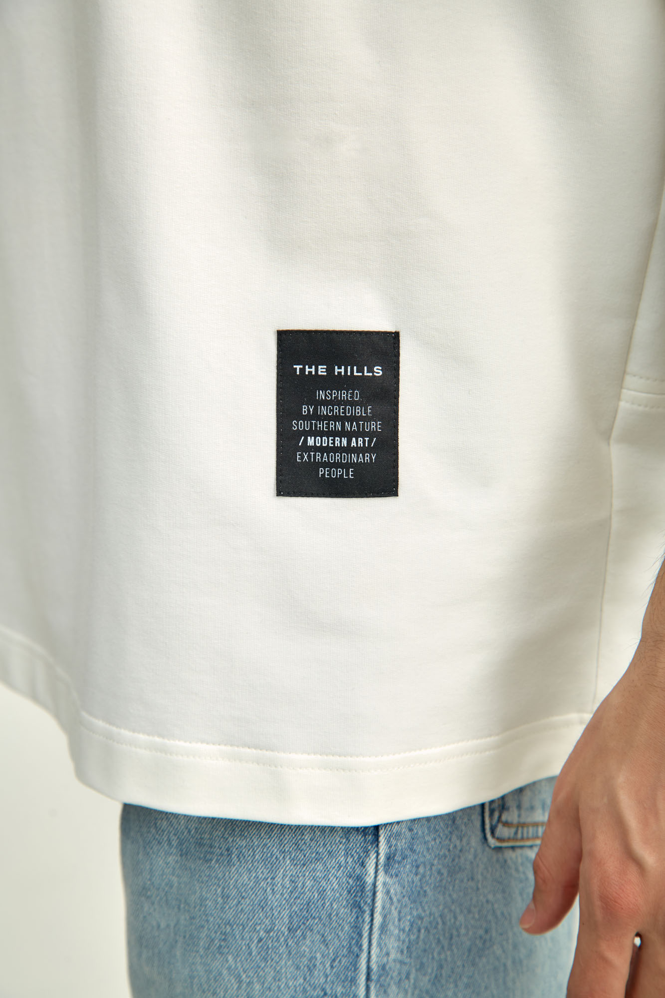 M-241-THT-11-1065 Футболка The Hills Молочный