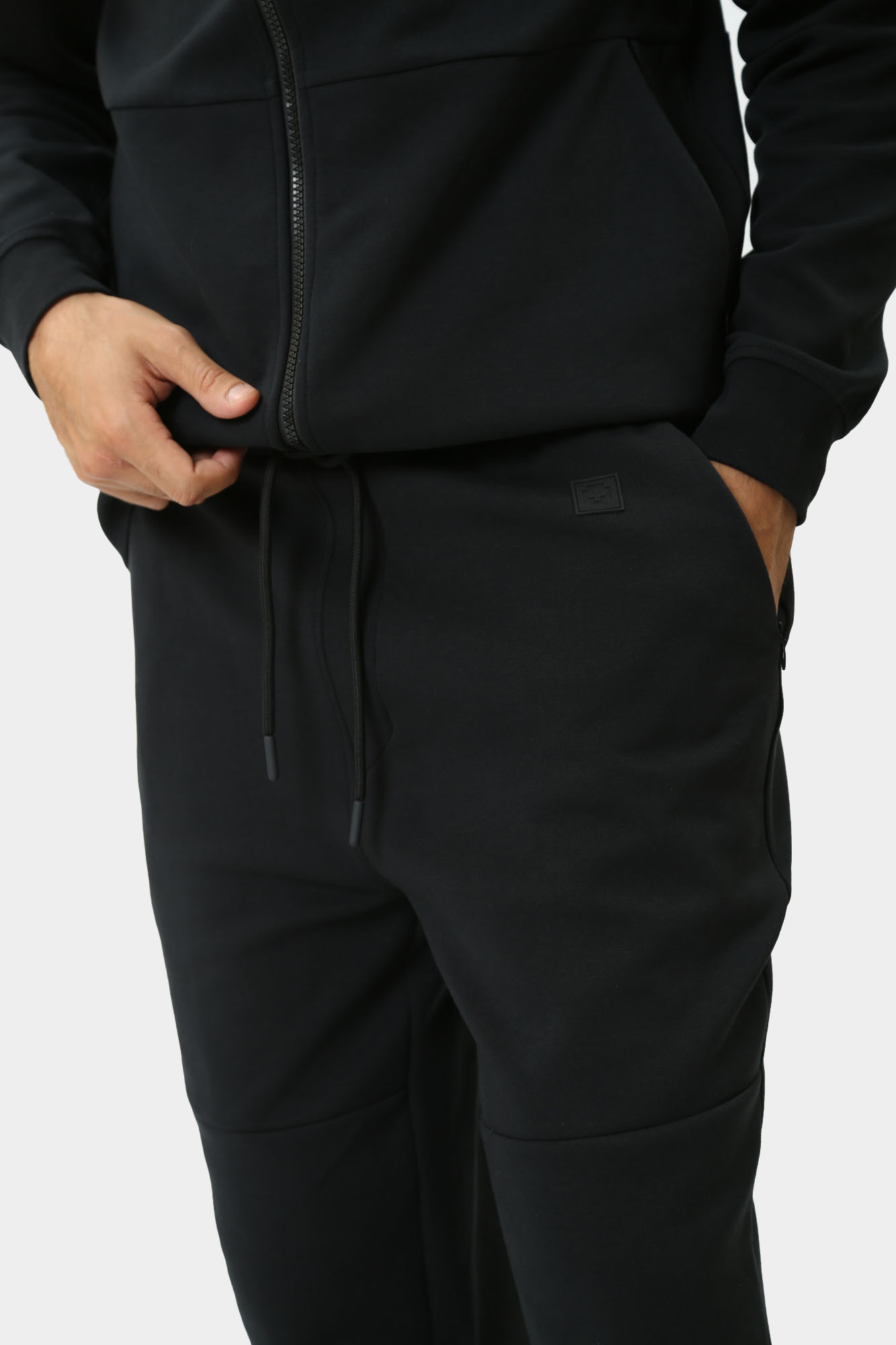 30043277_10018329 Брюки спортивные Strellson Черный