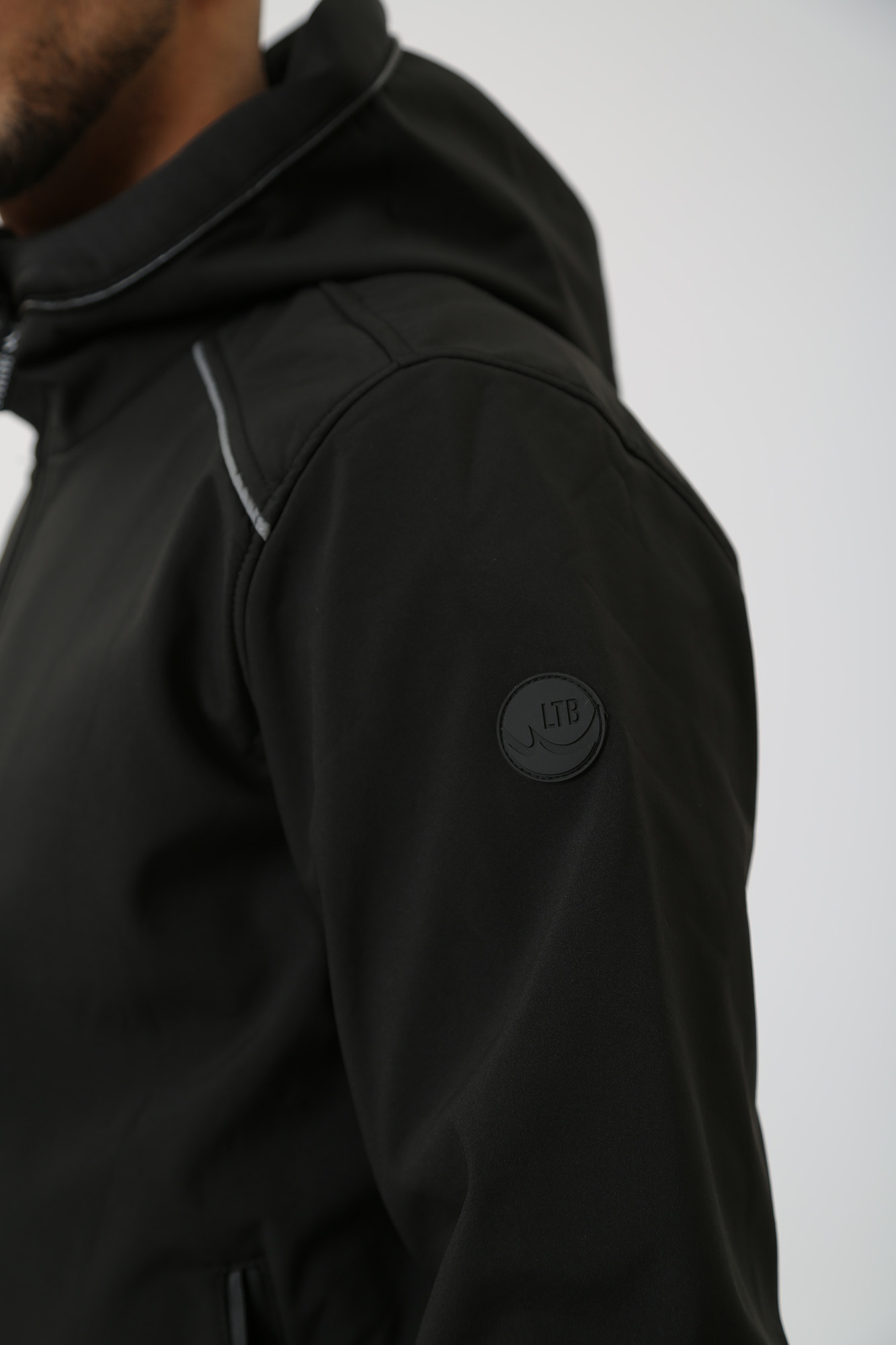 48010-25018 Куртка LTB Черный