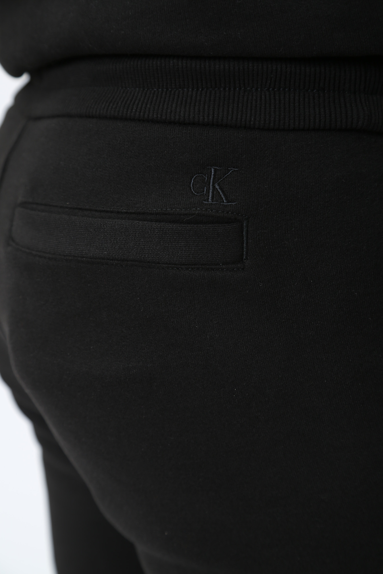 J30J322052 Брюки спортивные Calvin Klein Jeans Черный