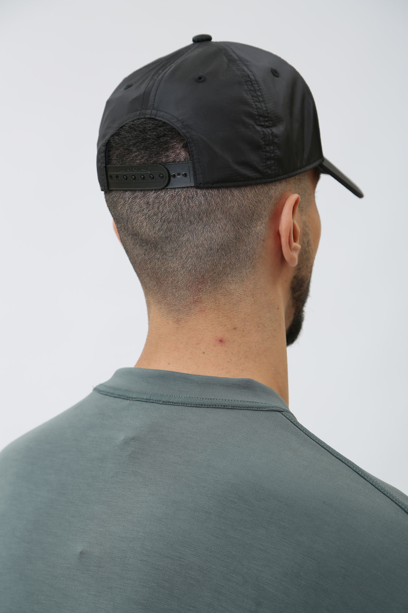 954214_4R114 Кепка Armani Exchange Черный