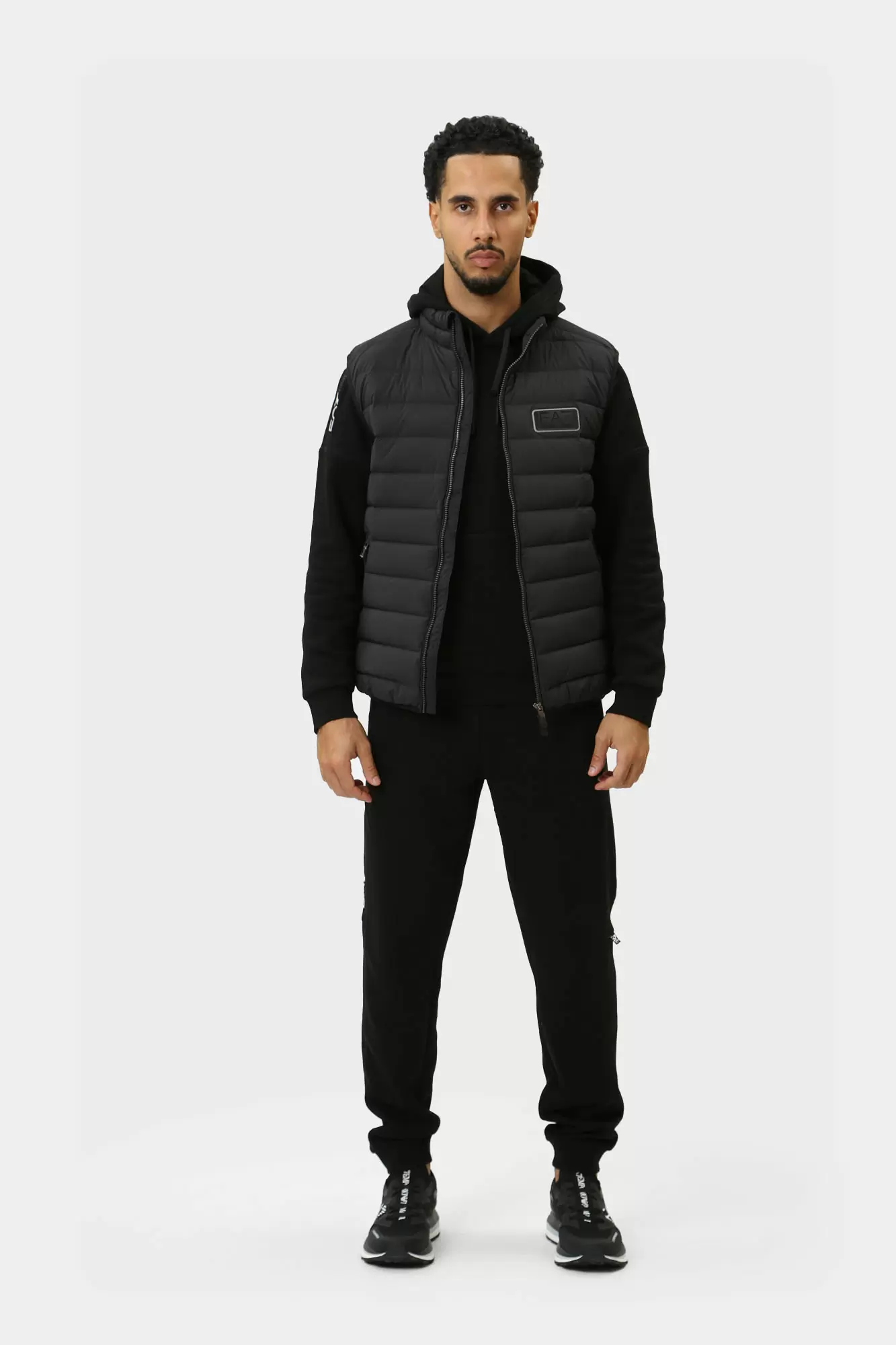 6DPQ02_PNHAZ Жилет пуховый EA7 Черный