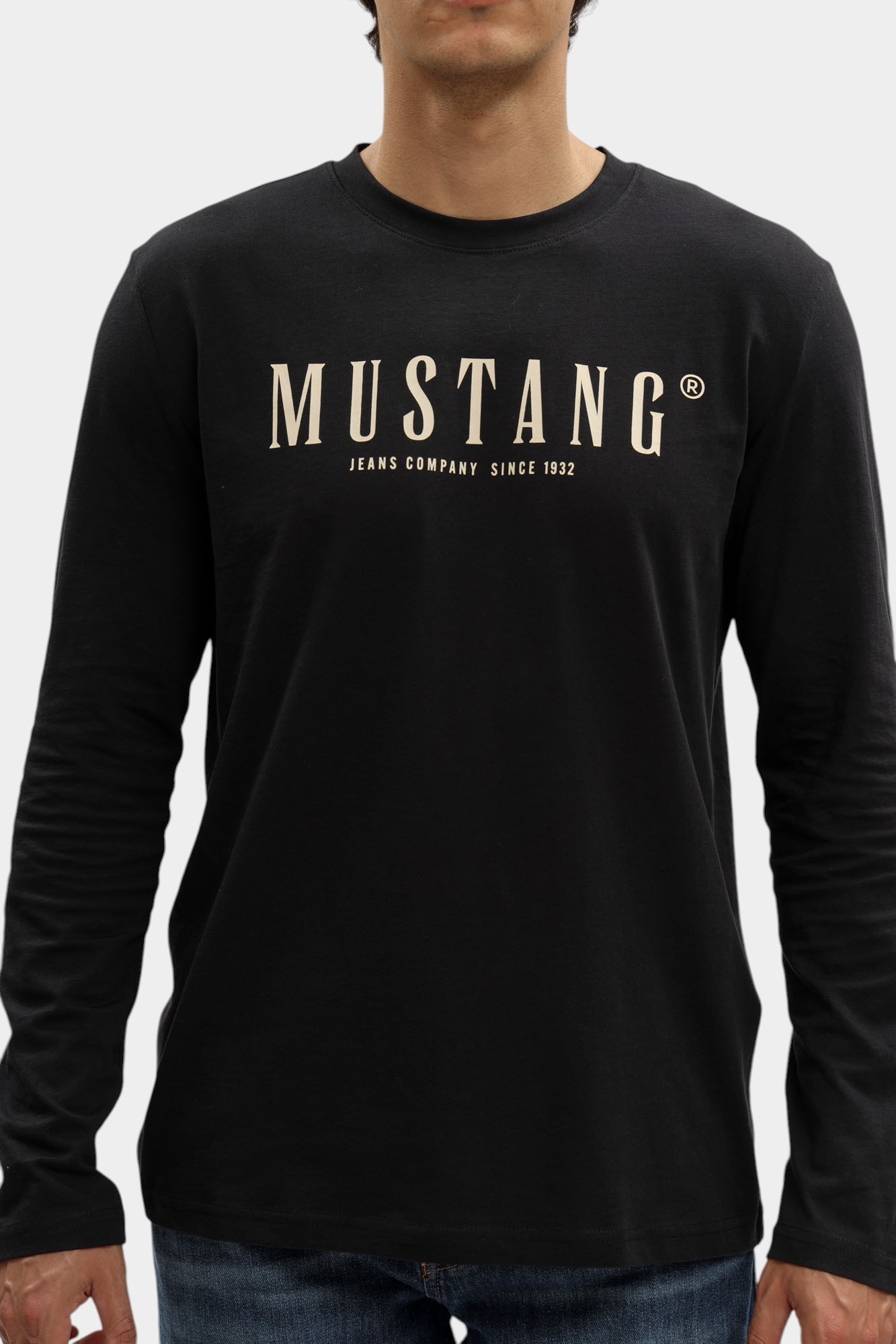 1016873 Лонгслив Mustang Черный