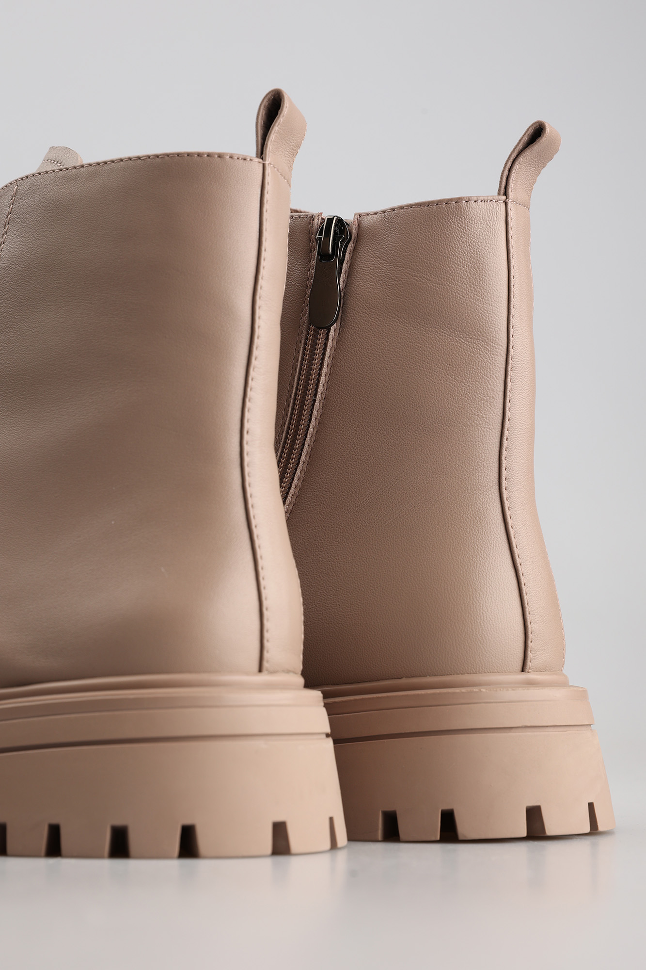 MC12118-WT/8 текстиль Ботинки жен кожа темн.беж. Ботинки Marc Cony Бежевый