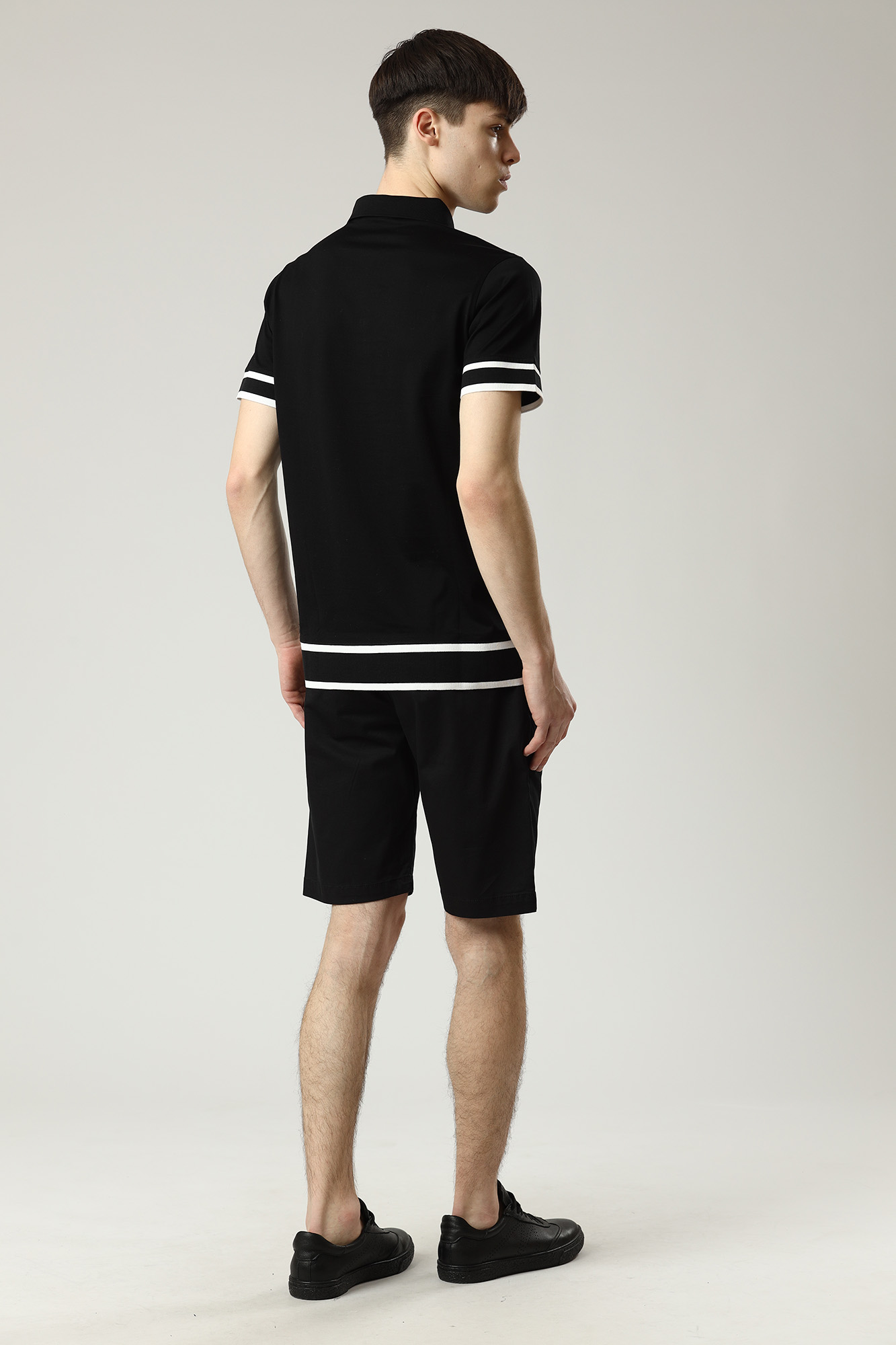 521801_255811 Шорты Karl Lagerfeld Черный