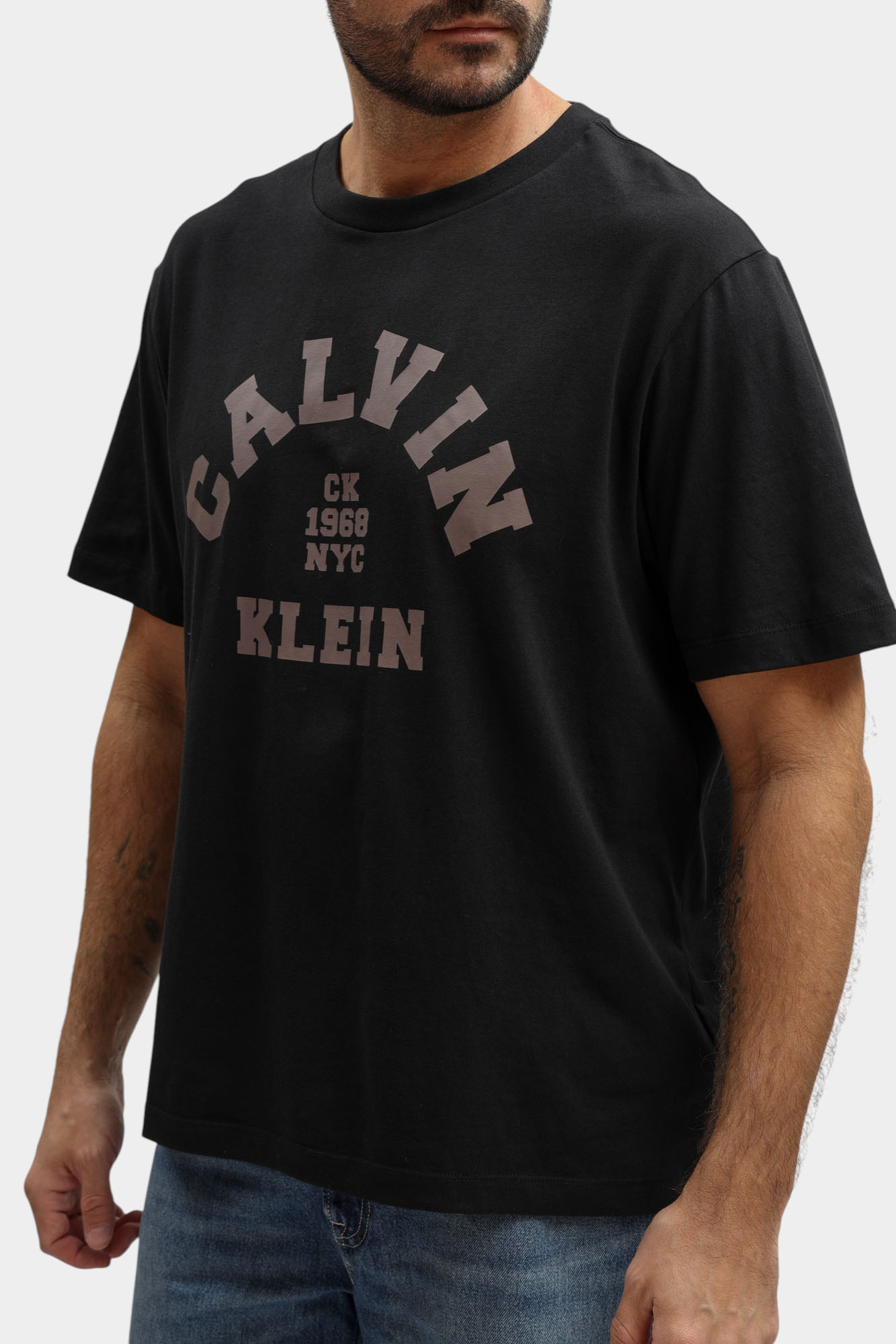 LV04RE810G Футболка Calvin Klein Jeans Черный