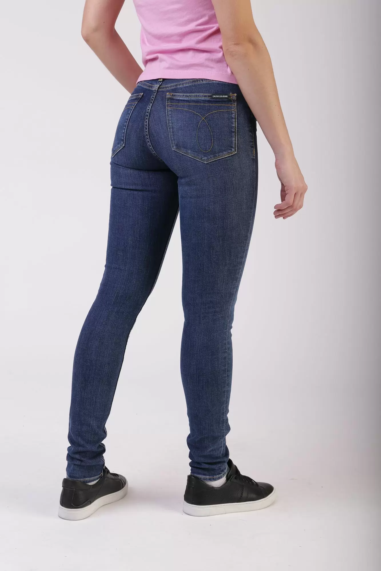 J20J207775_ джинсы mid rise skinny calvin klein jeans 