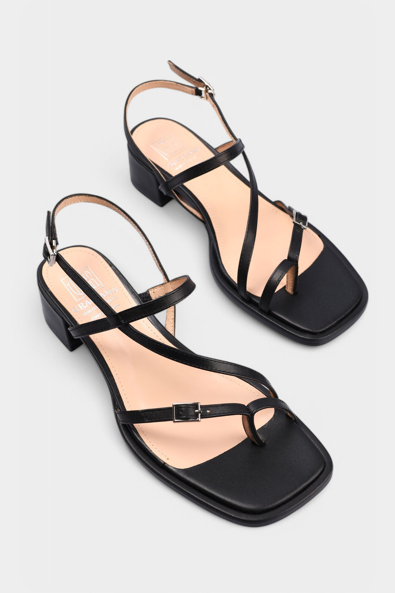 GR421-16 Босоножки Graciana Черный