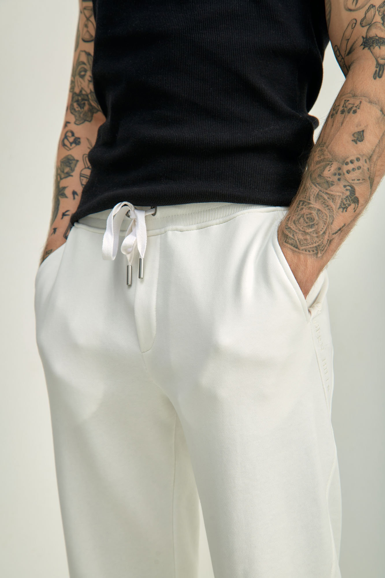 M-241-P-20-0086 Брюки спортивные The Hills Белый