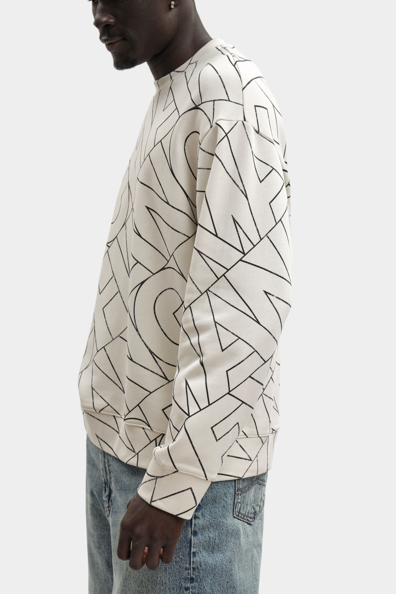 XM002364_AF24635 Свитшот Armani Exchange Белый