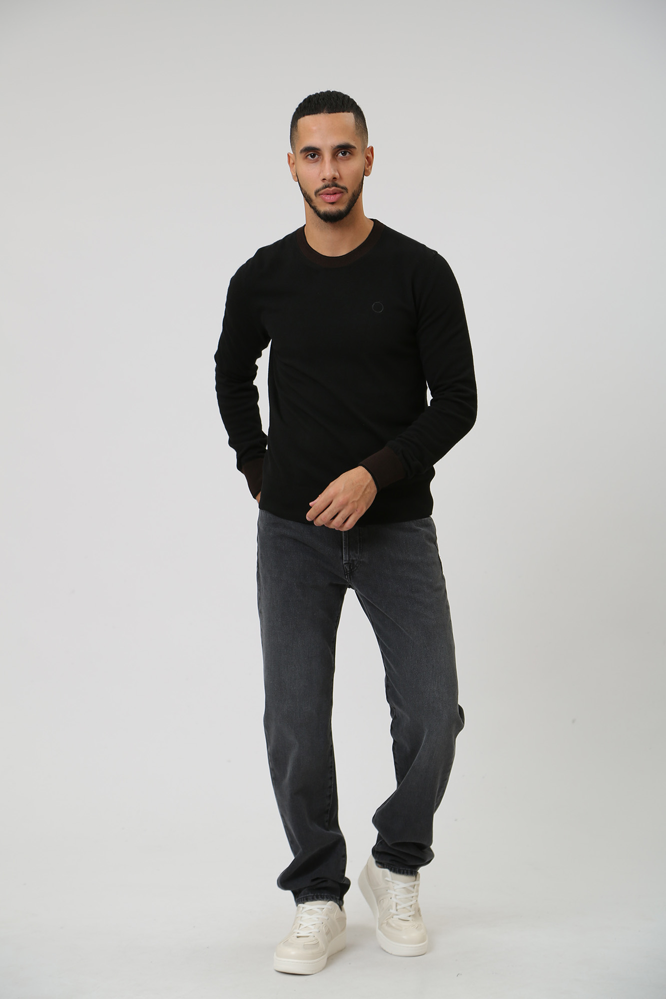 52M00734-0F000701 Джемпер Trussardi Черный