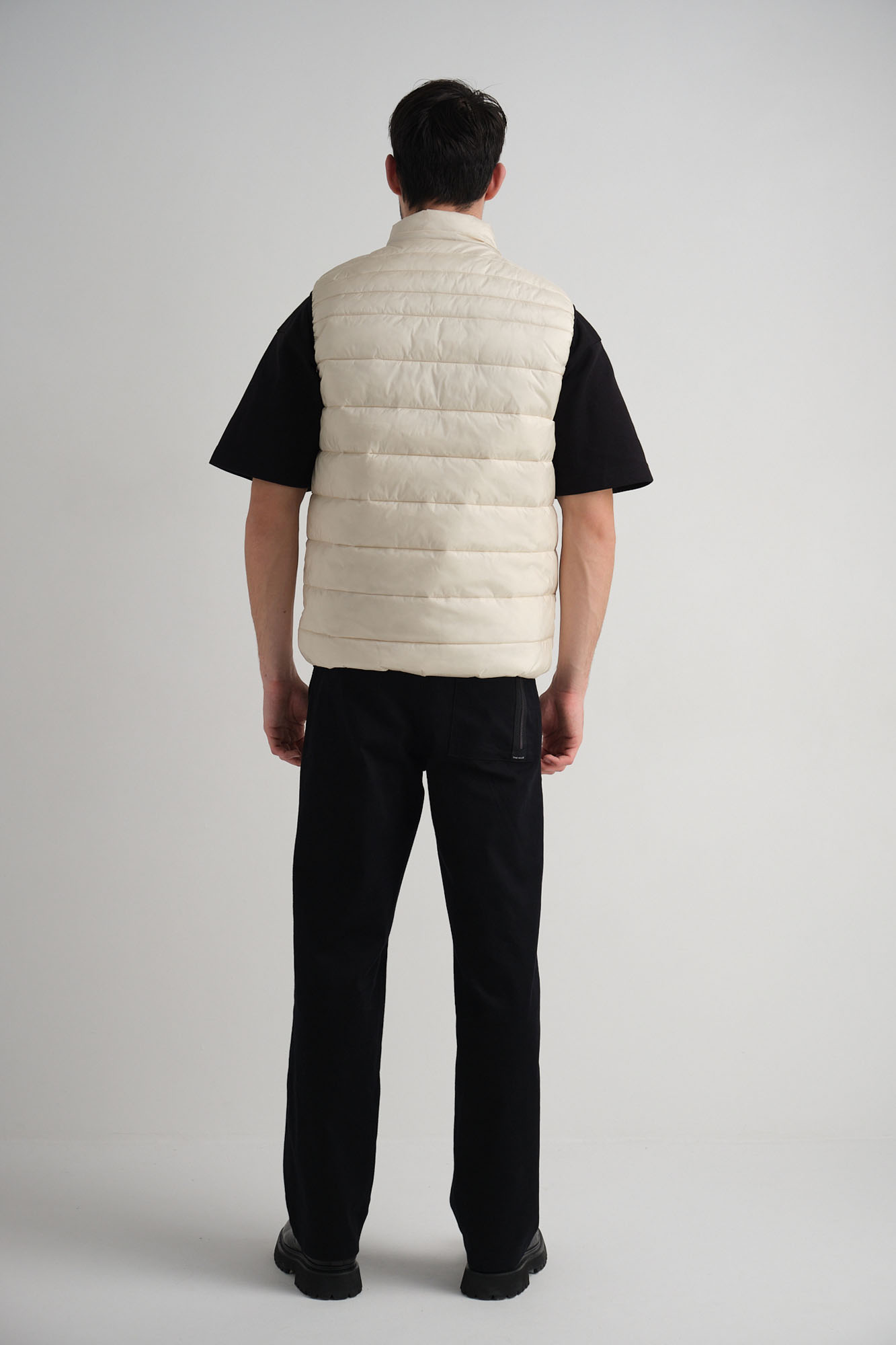 M-242-KT-34-5001 Жилет The Hills Бежевый