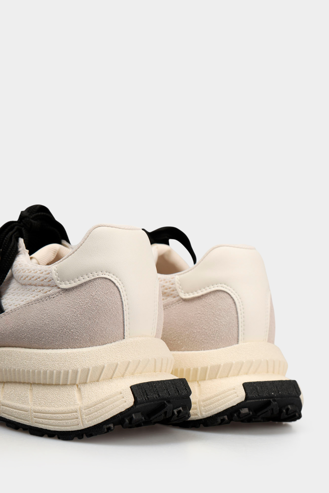 S8-3070 Кроссовки Graciana Белый