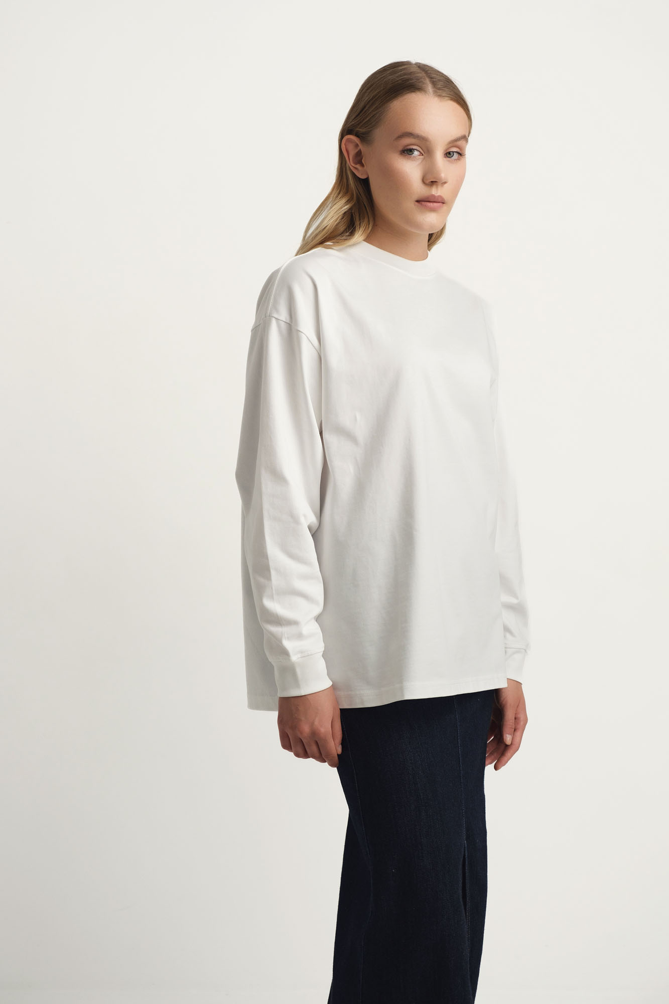 W-242-OS-22-0013 лонгслив the hills